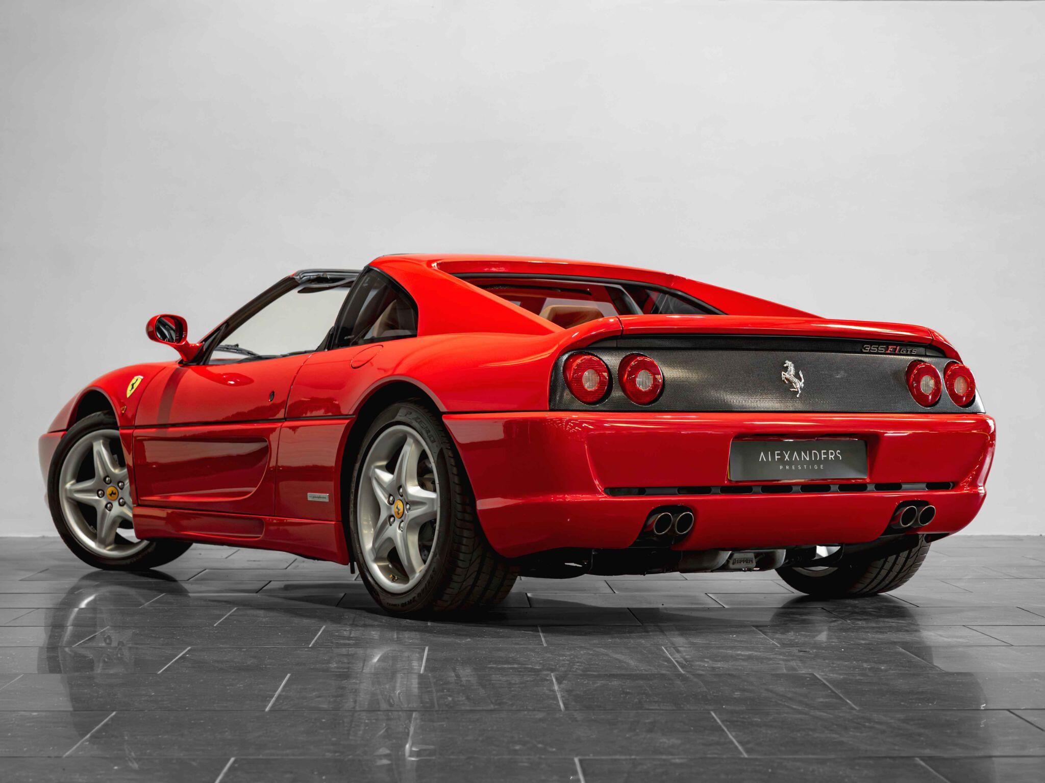 Ferrari F355 view 10
