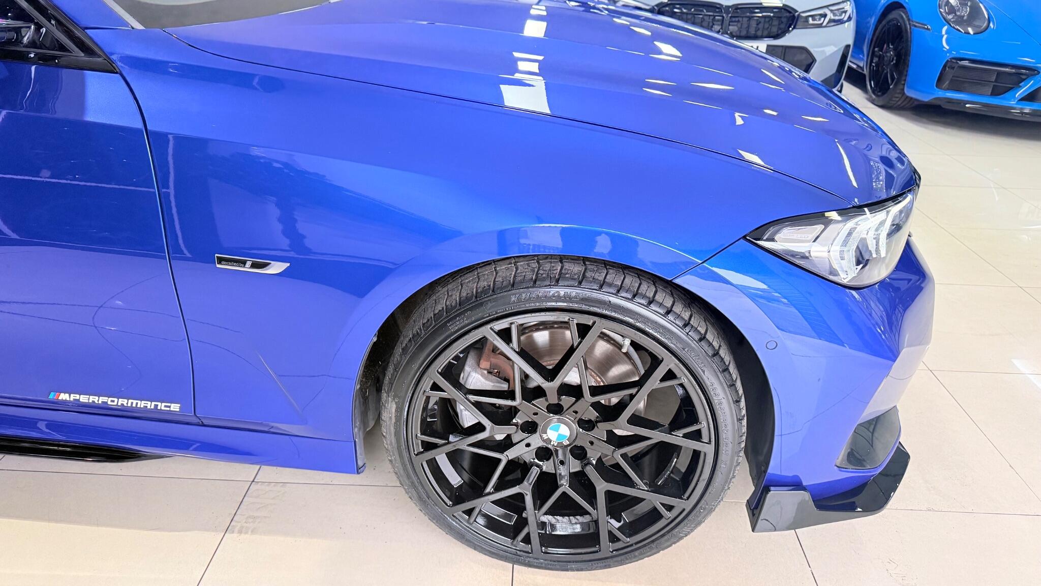 BMW 3 Series view 45