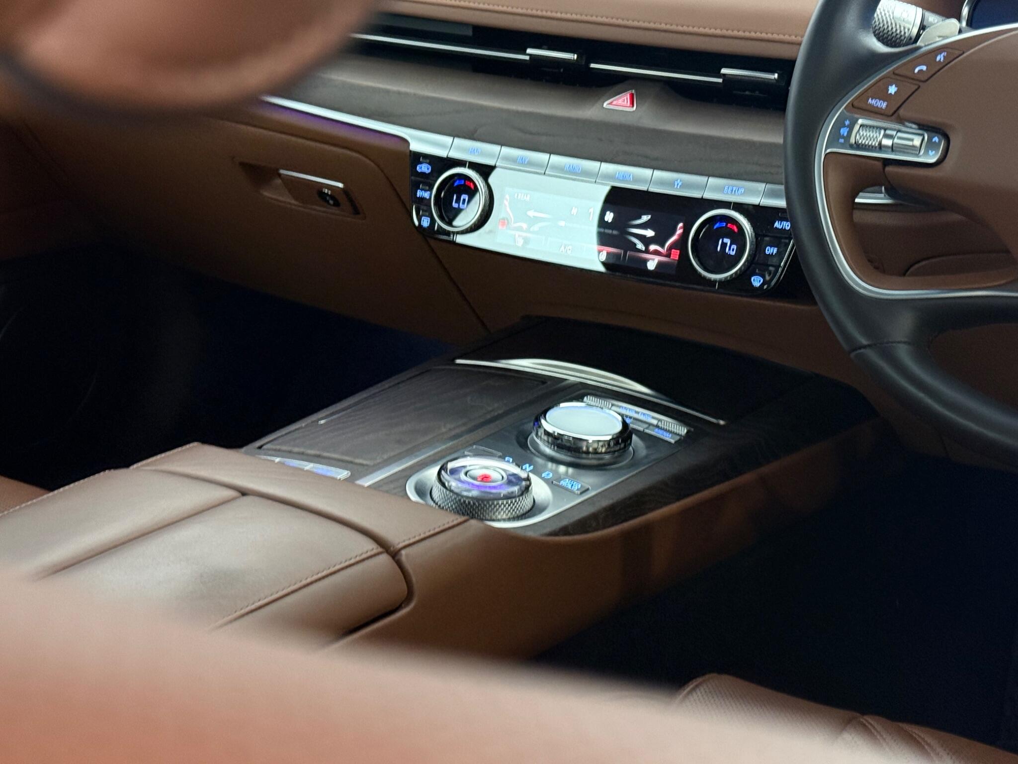 Genesis G80 view 35