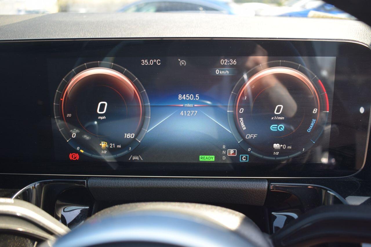 Mercedes-Benz Gla view 26