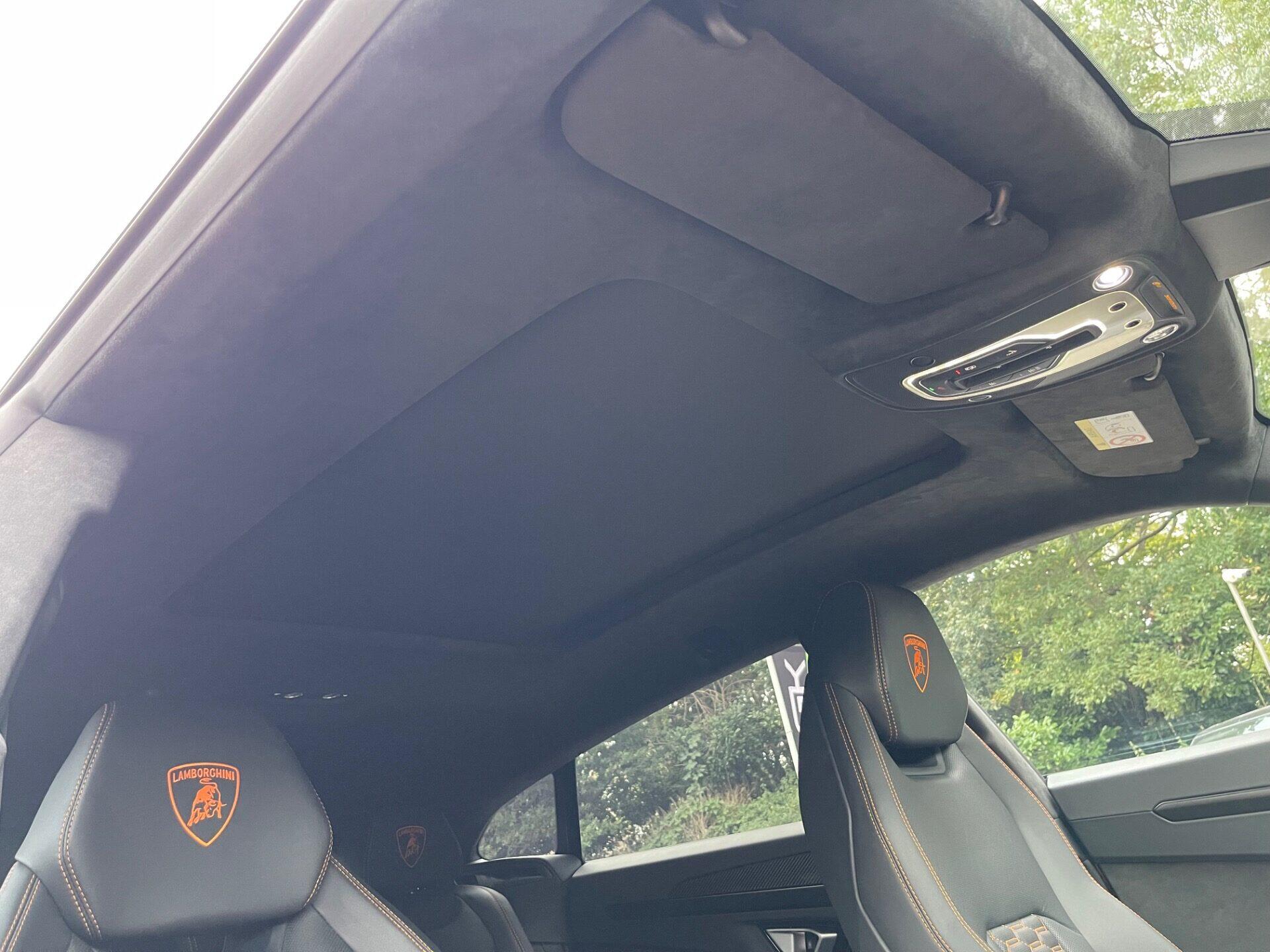 Lamborghini Urus view 71