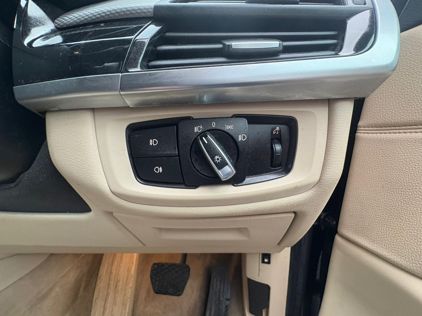 BMW X5 view 29