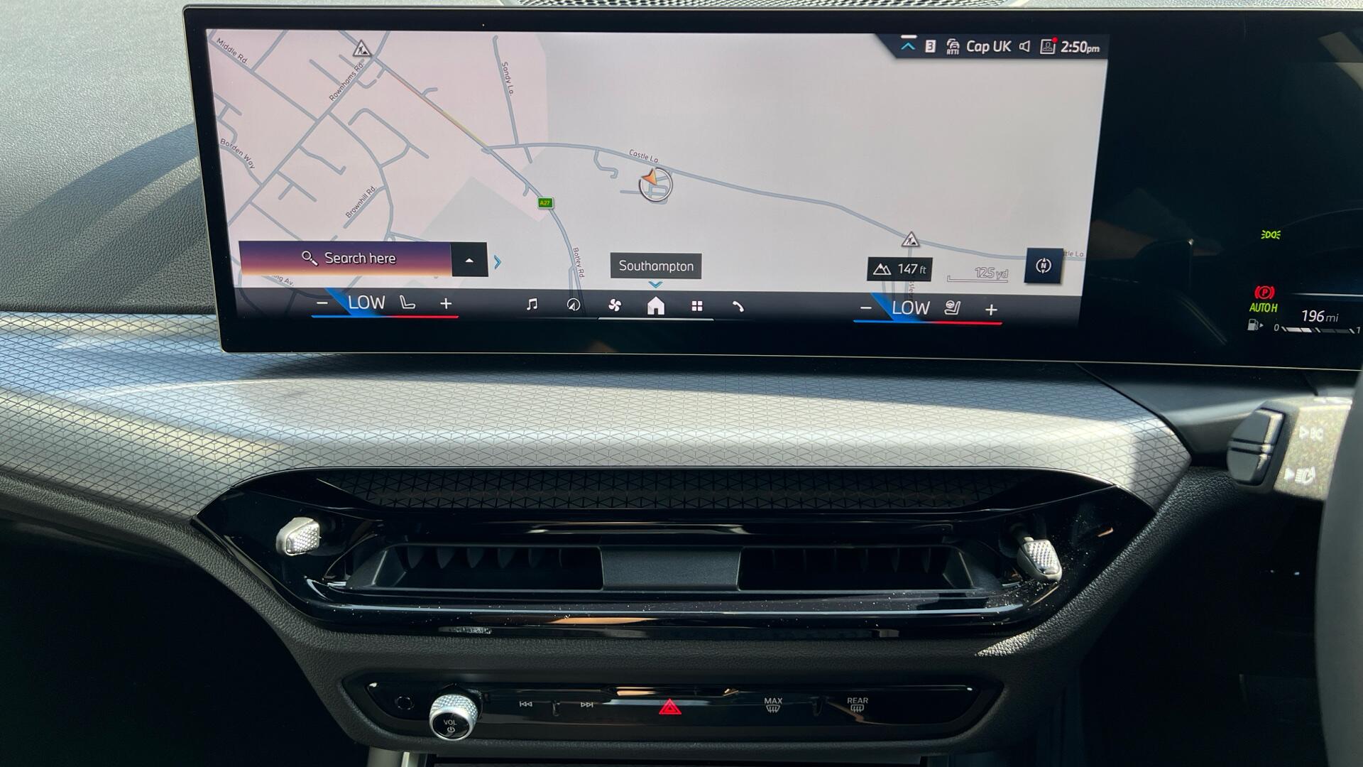 BMW 3 Series view 8