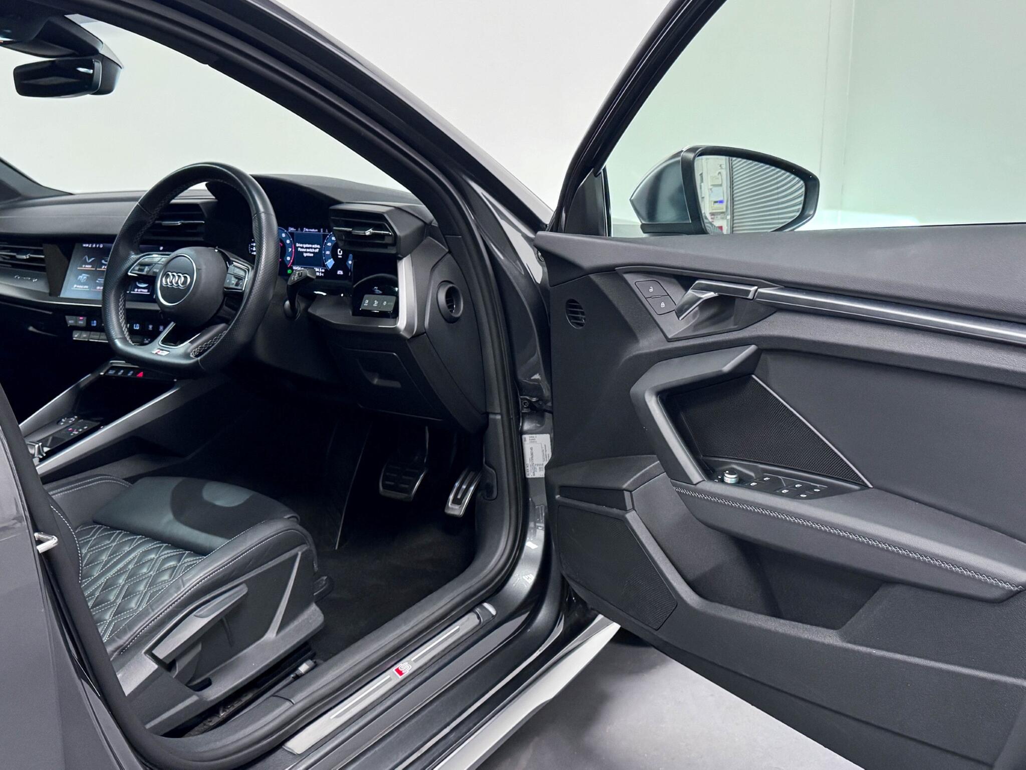 Audi S3 view 19