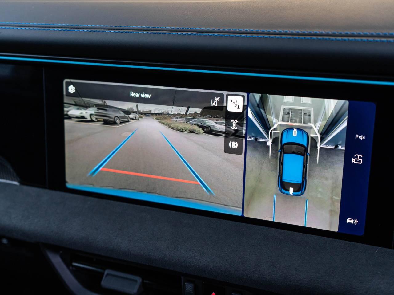 Porsche Macan view 34