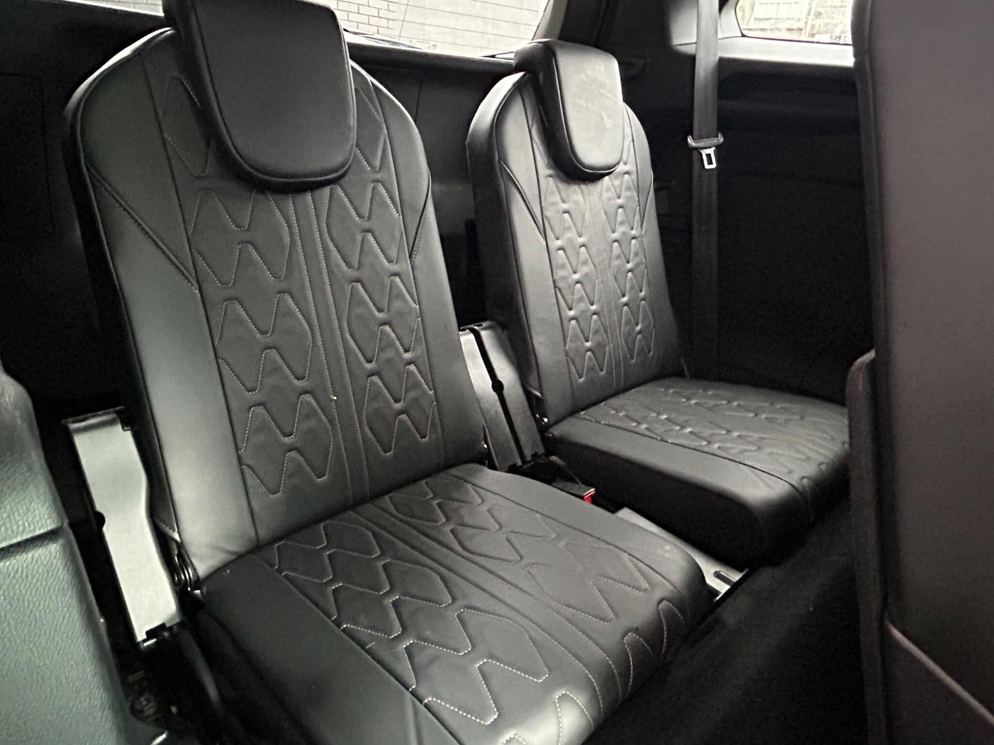 Peugeot 5008 view 28