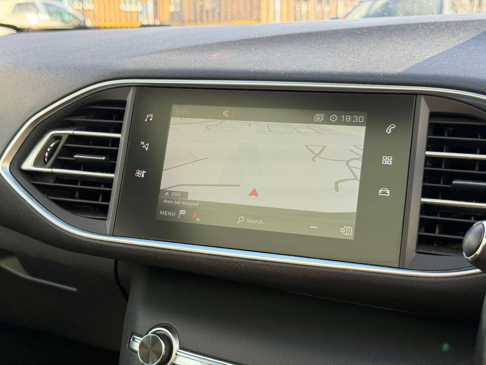Peugeot 308 view 12