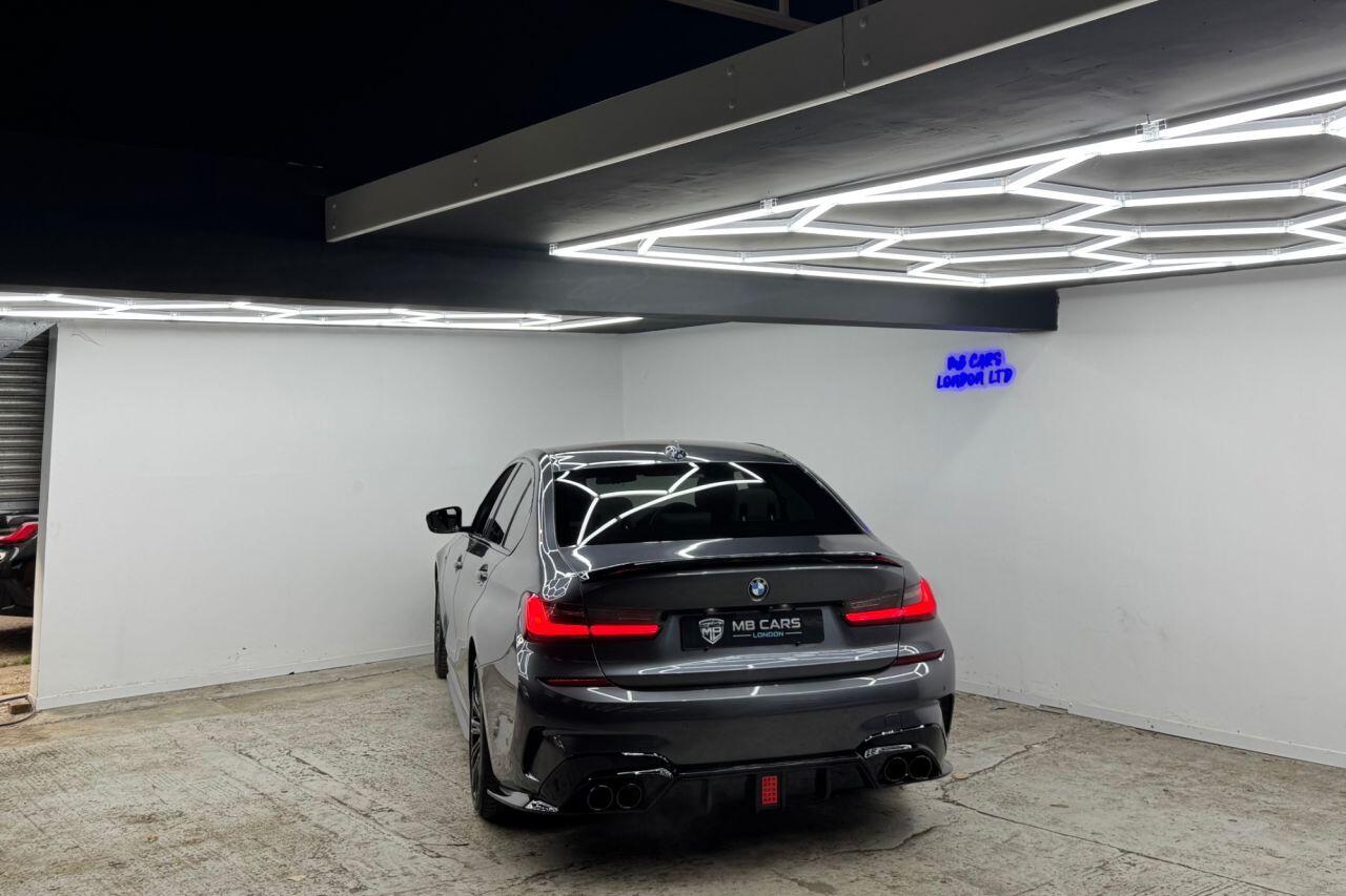 BMW 3 Series view 37