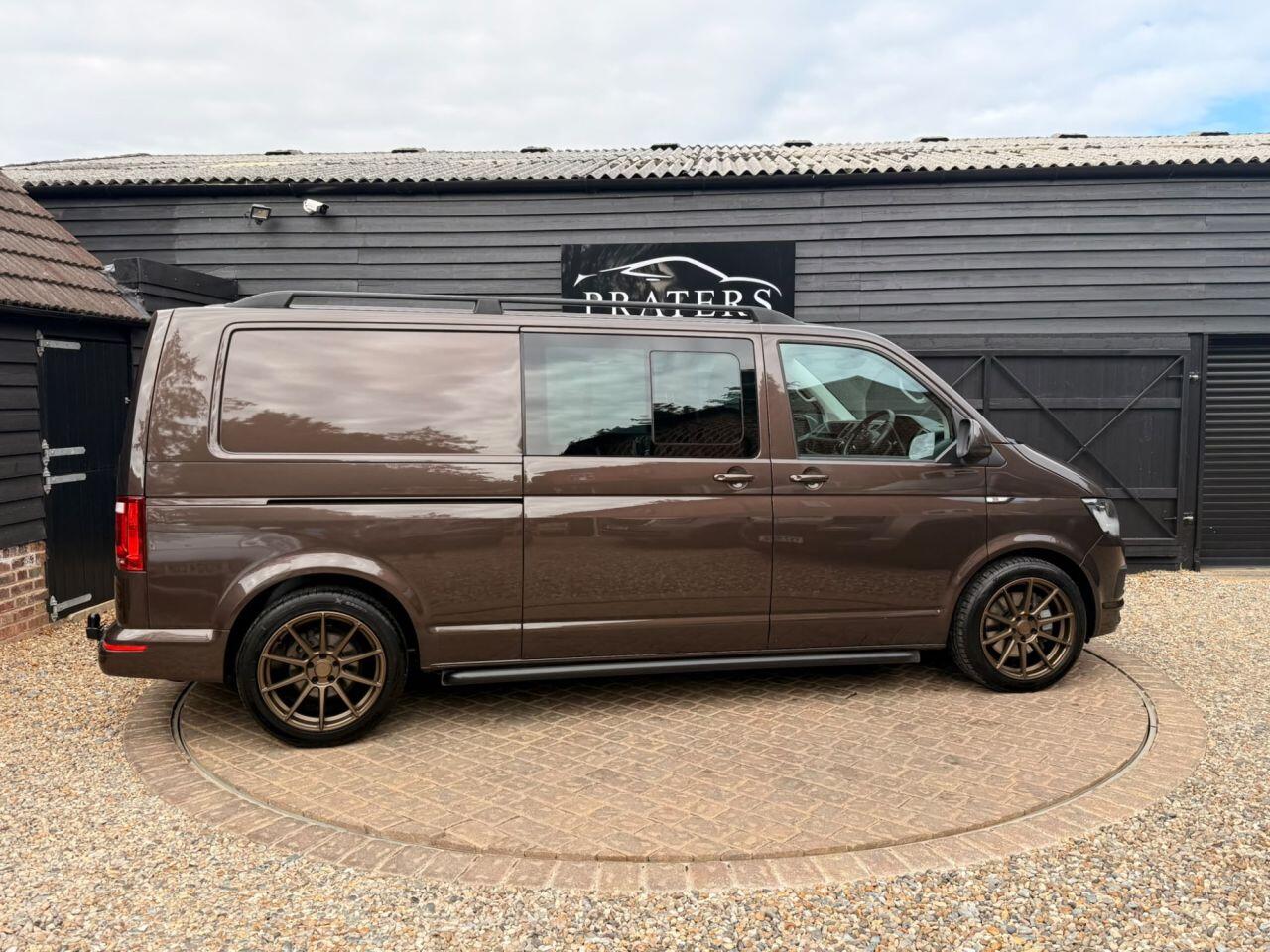 Volkswagen Transporter view 23