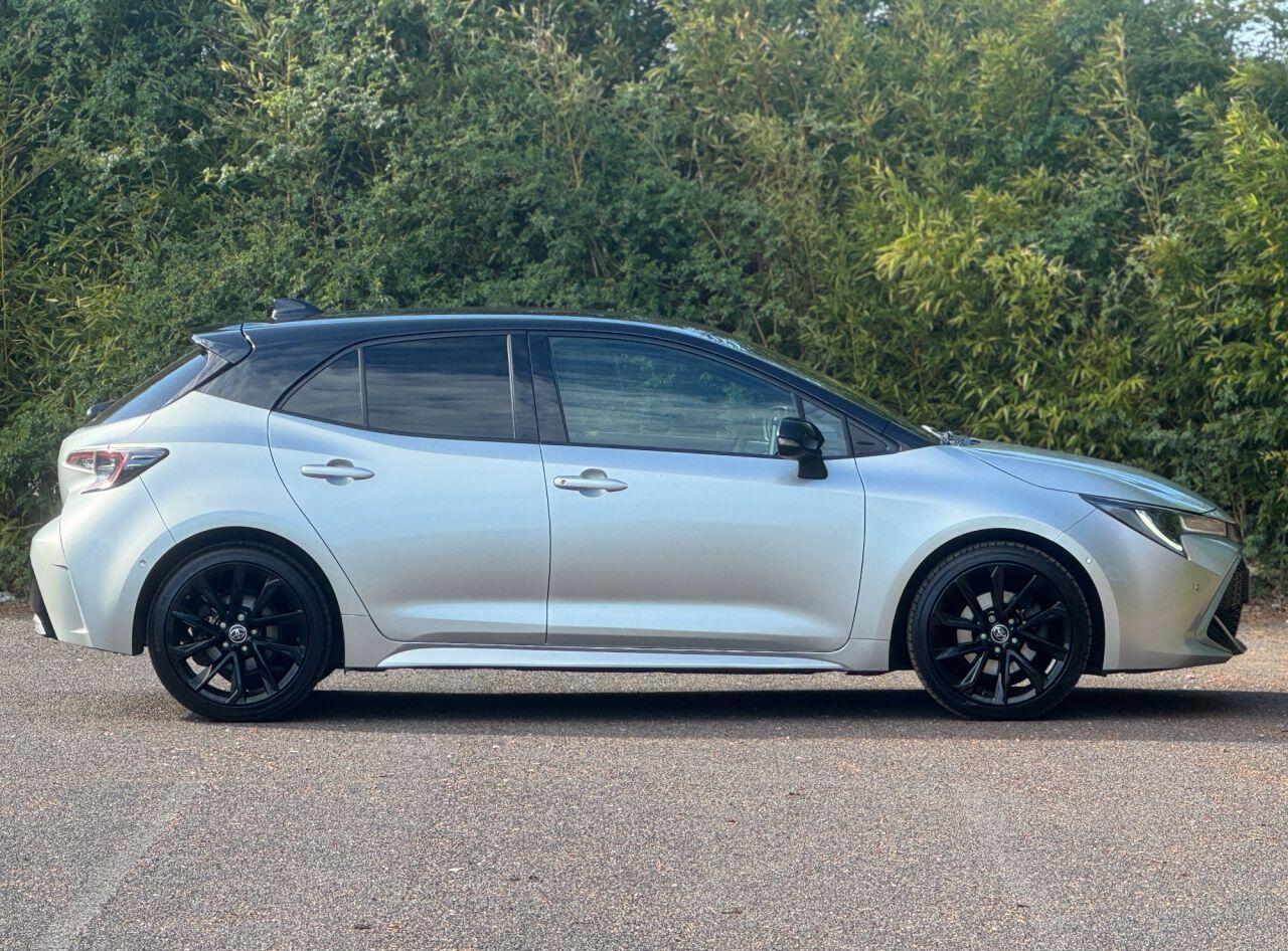 Toyota Corolla view 3