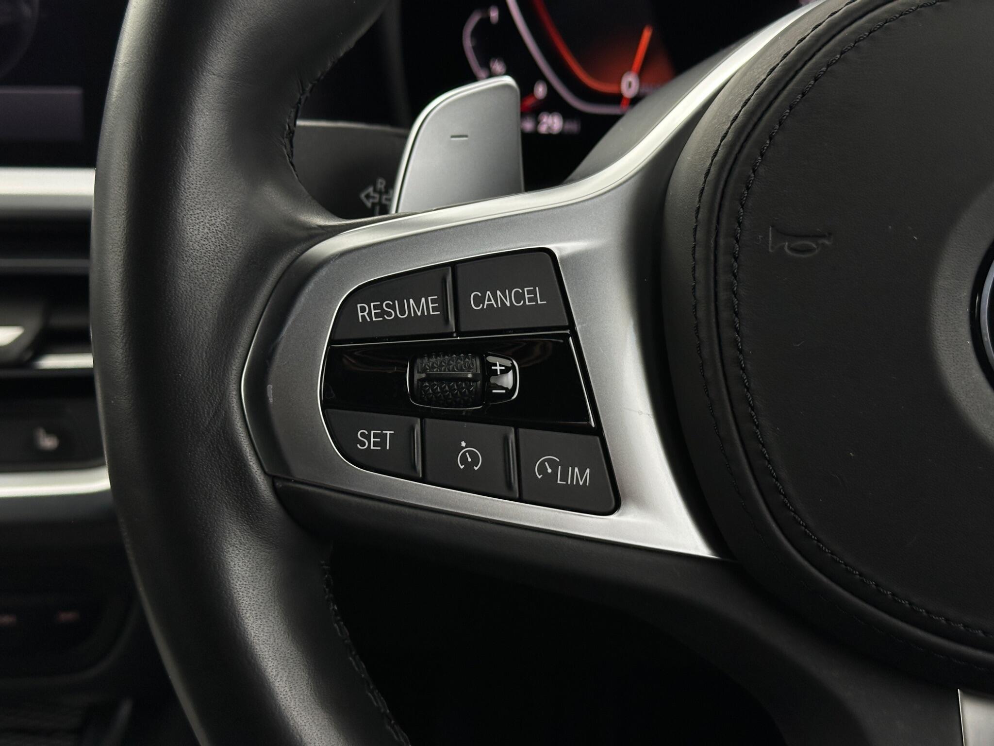 BMW 3 Series view 15