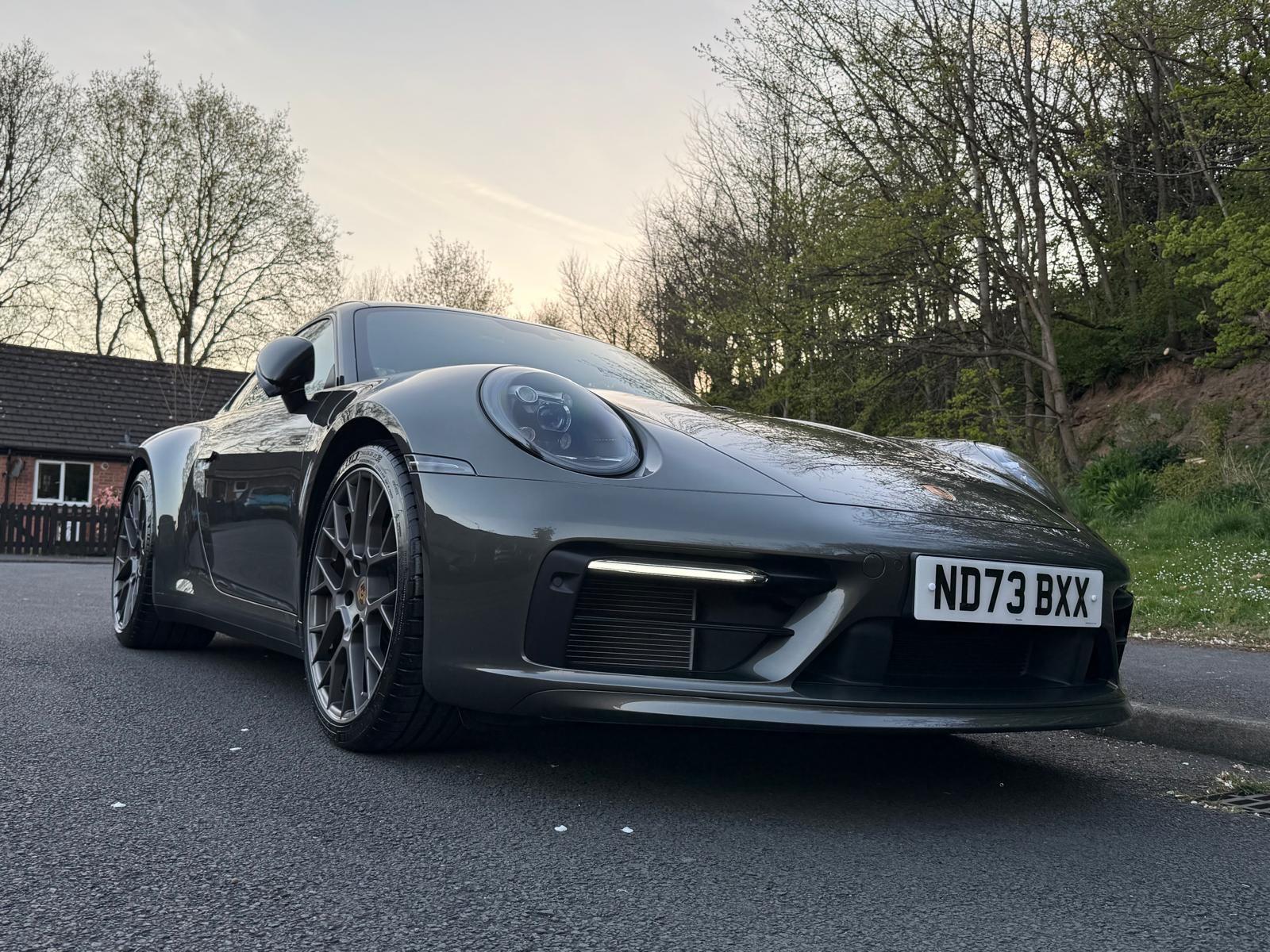 Porsche 911 view 68