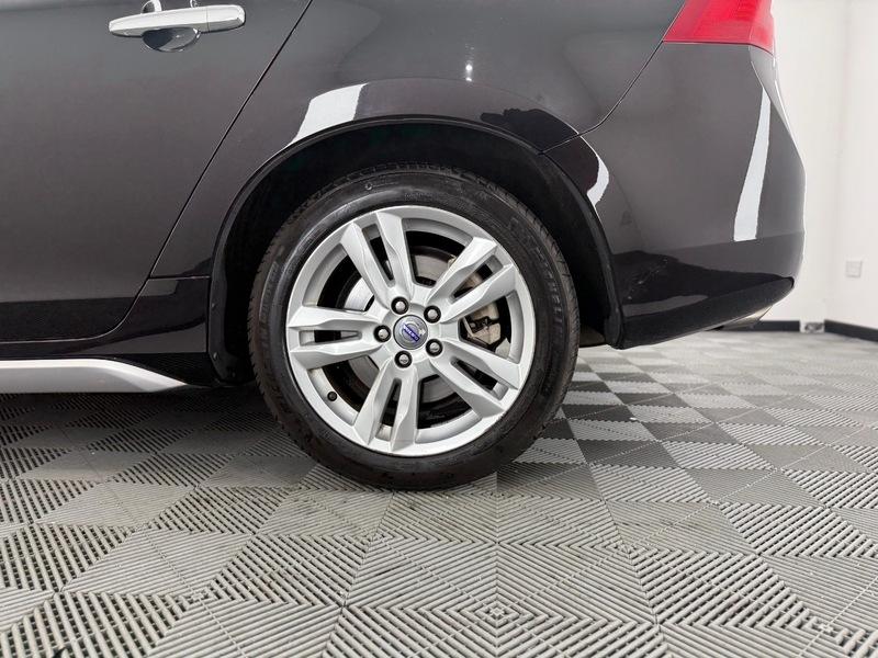 2011 Volvo V60 image 10