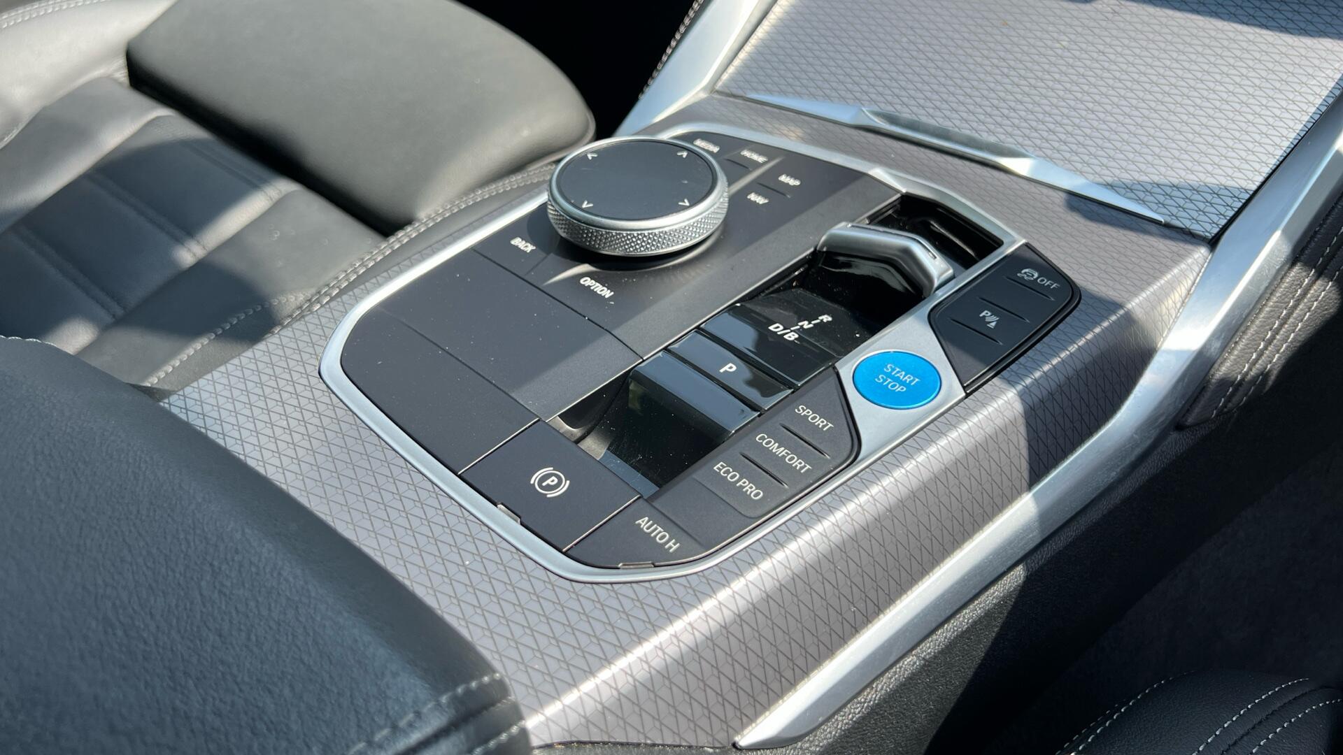 BMW I4 view 10