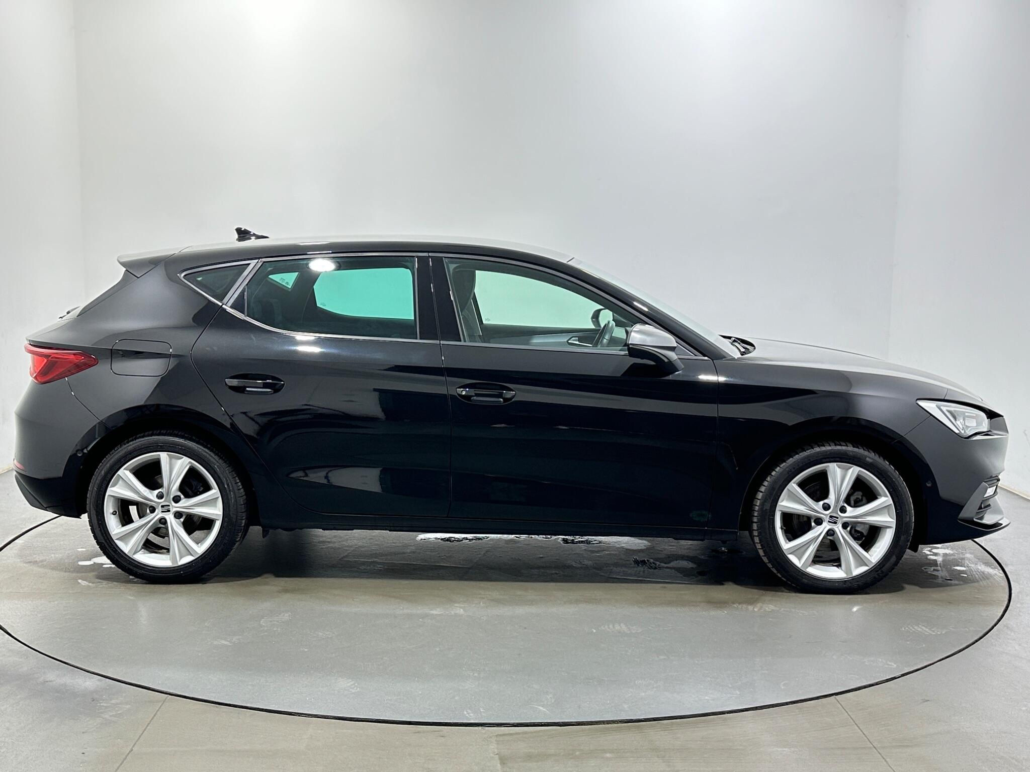 Seat Leon view 9
