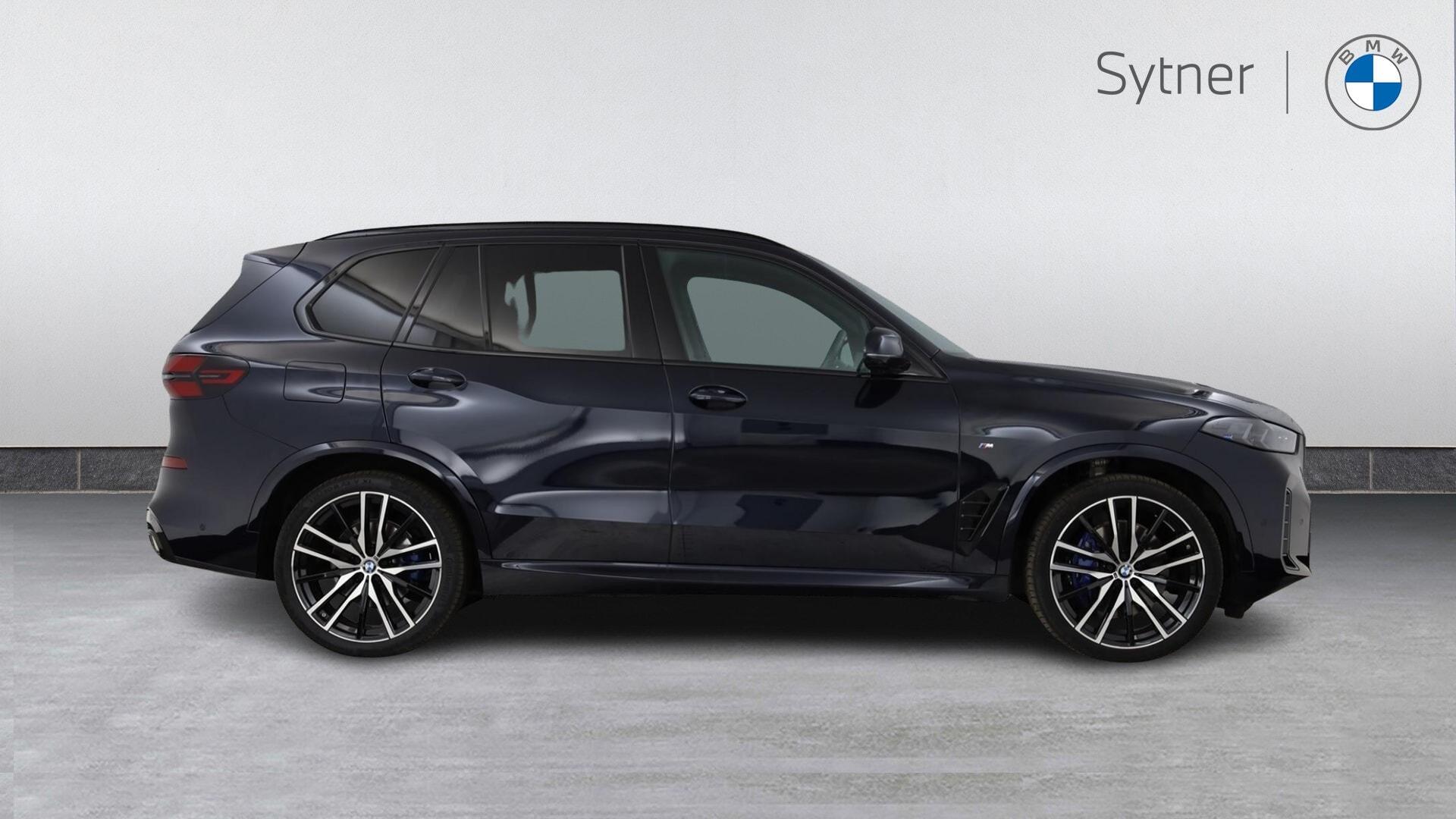 BMW X5 view 3