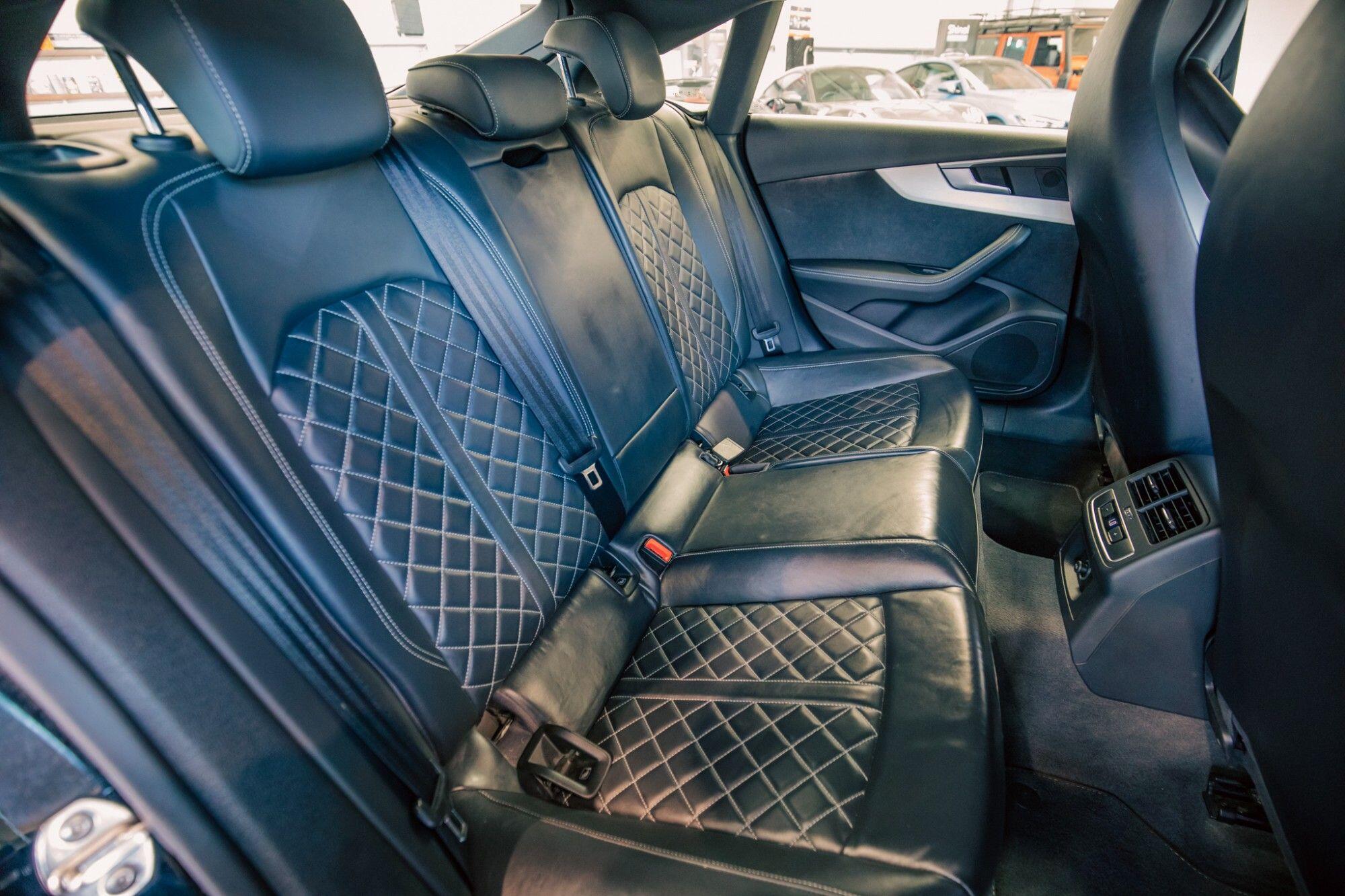 Audi S5 view 10