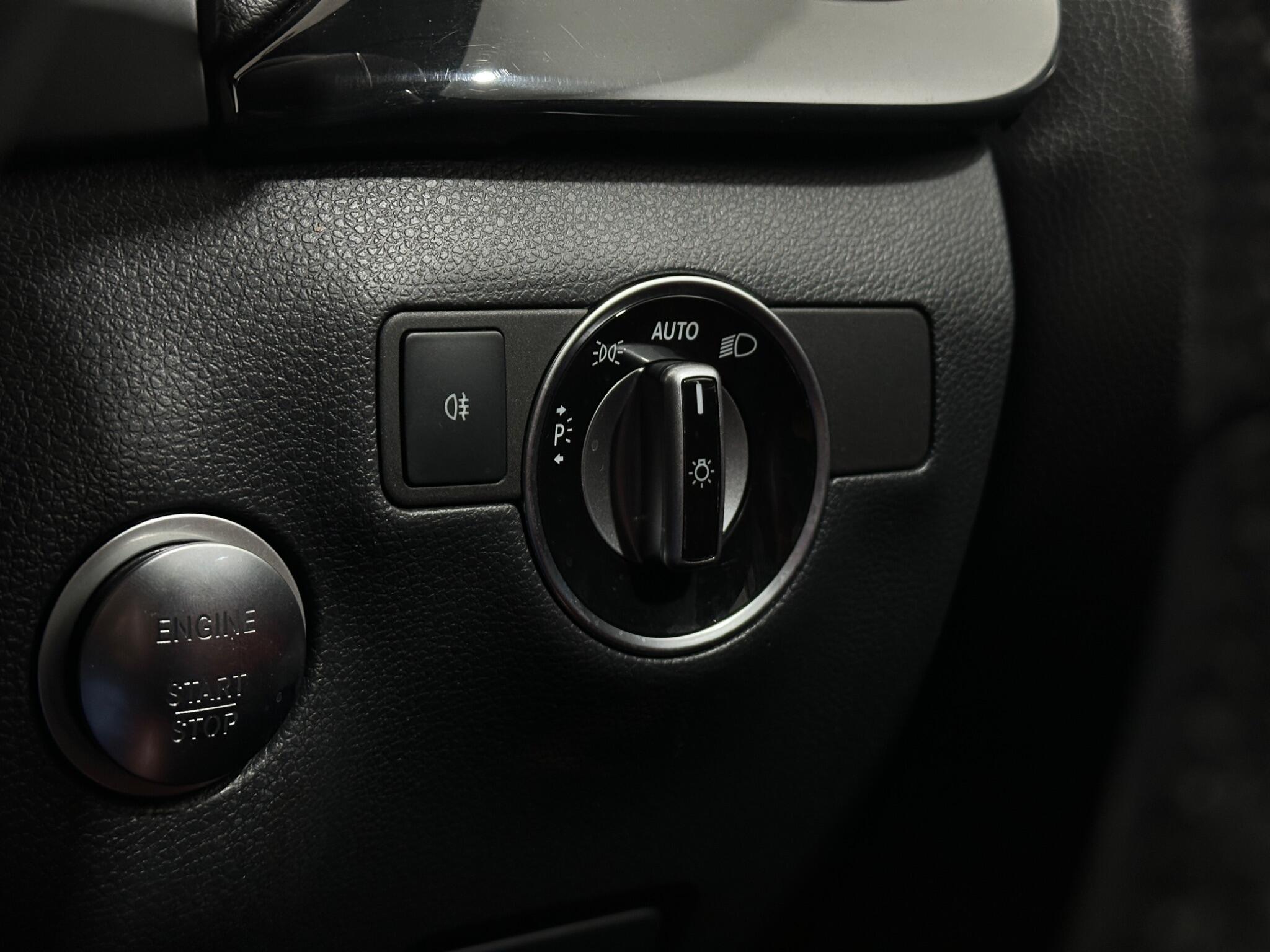 Mercedes-Benz B Class view 17