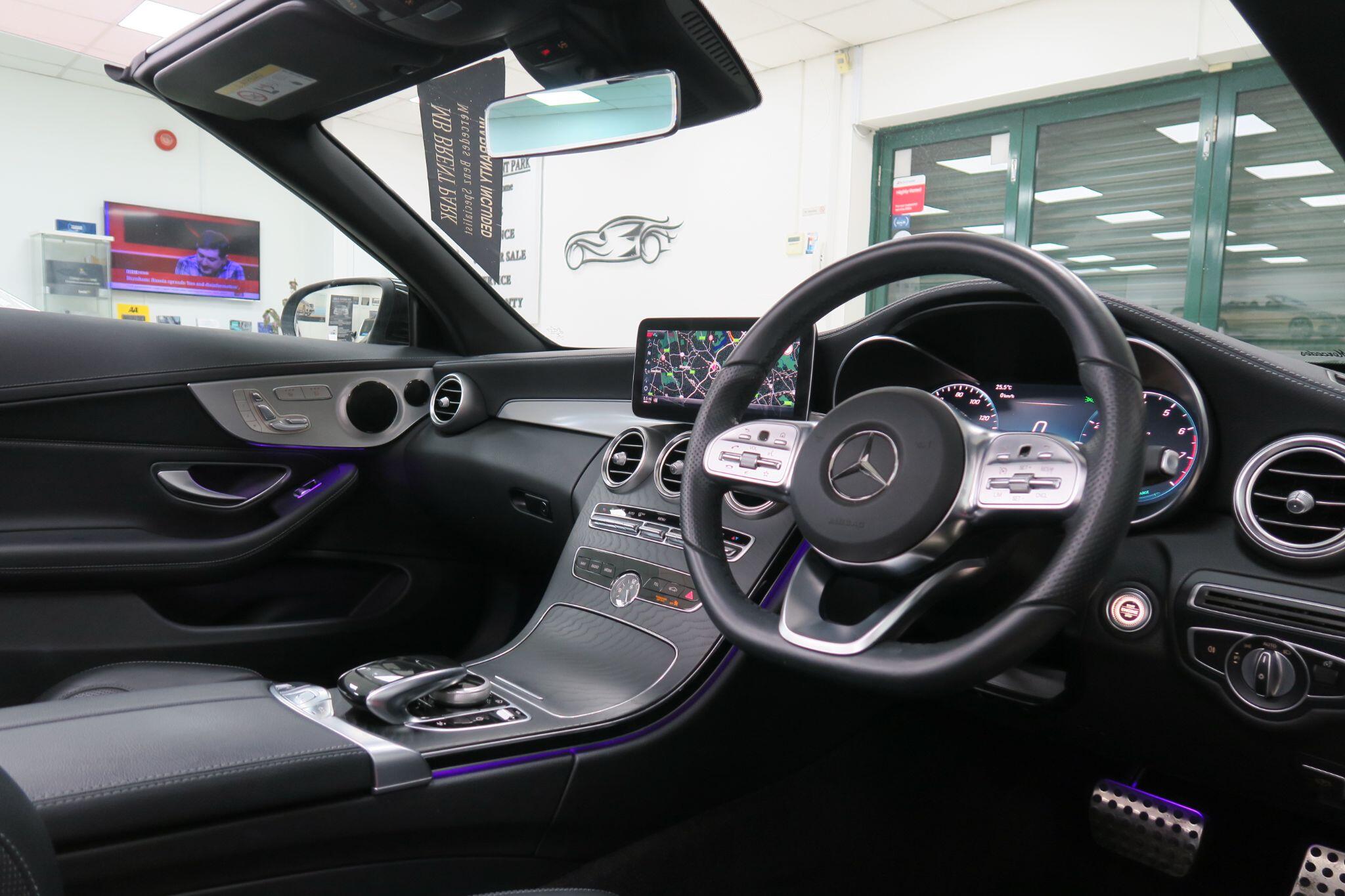 Mercedes-Benz C-Class view 11