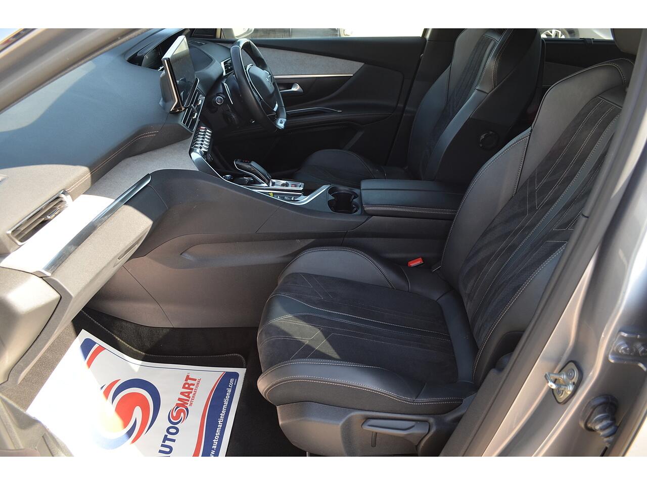 Peugeot 5008 view 14