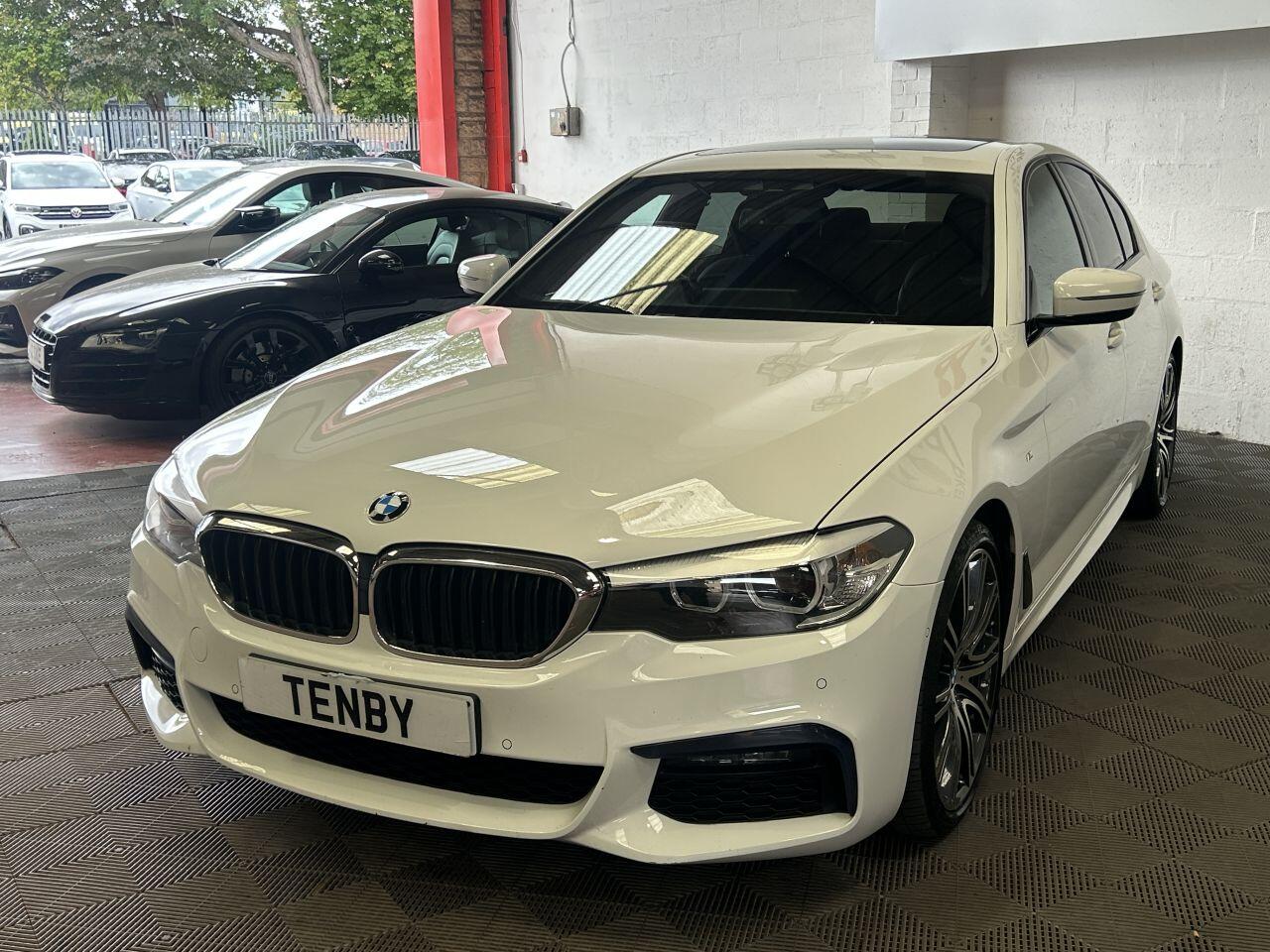 BMW 5 Series view 4