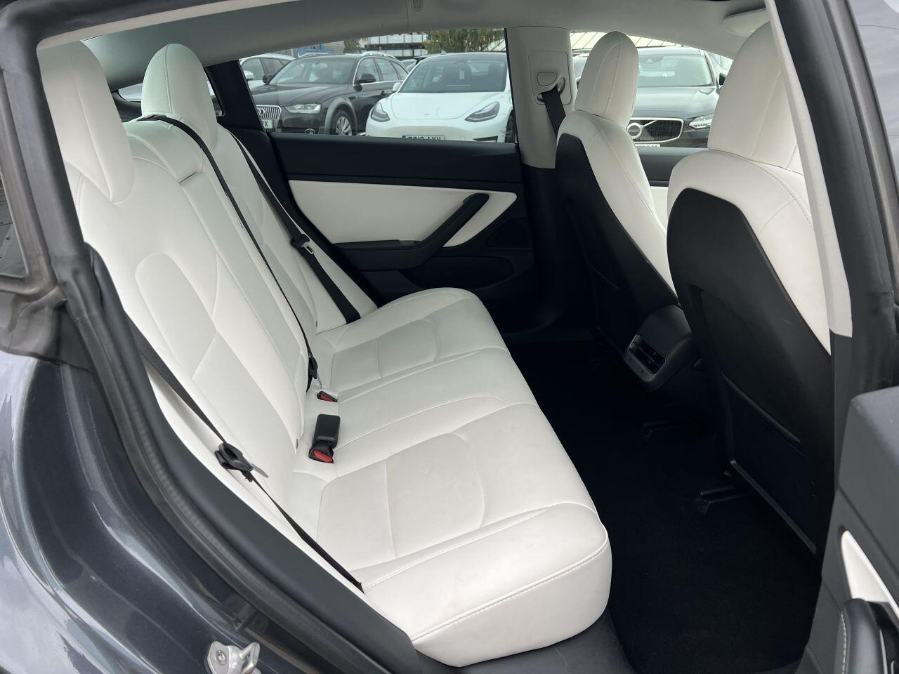 Tesla Model 3 view 20