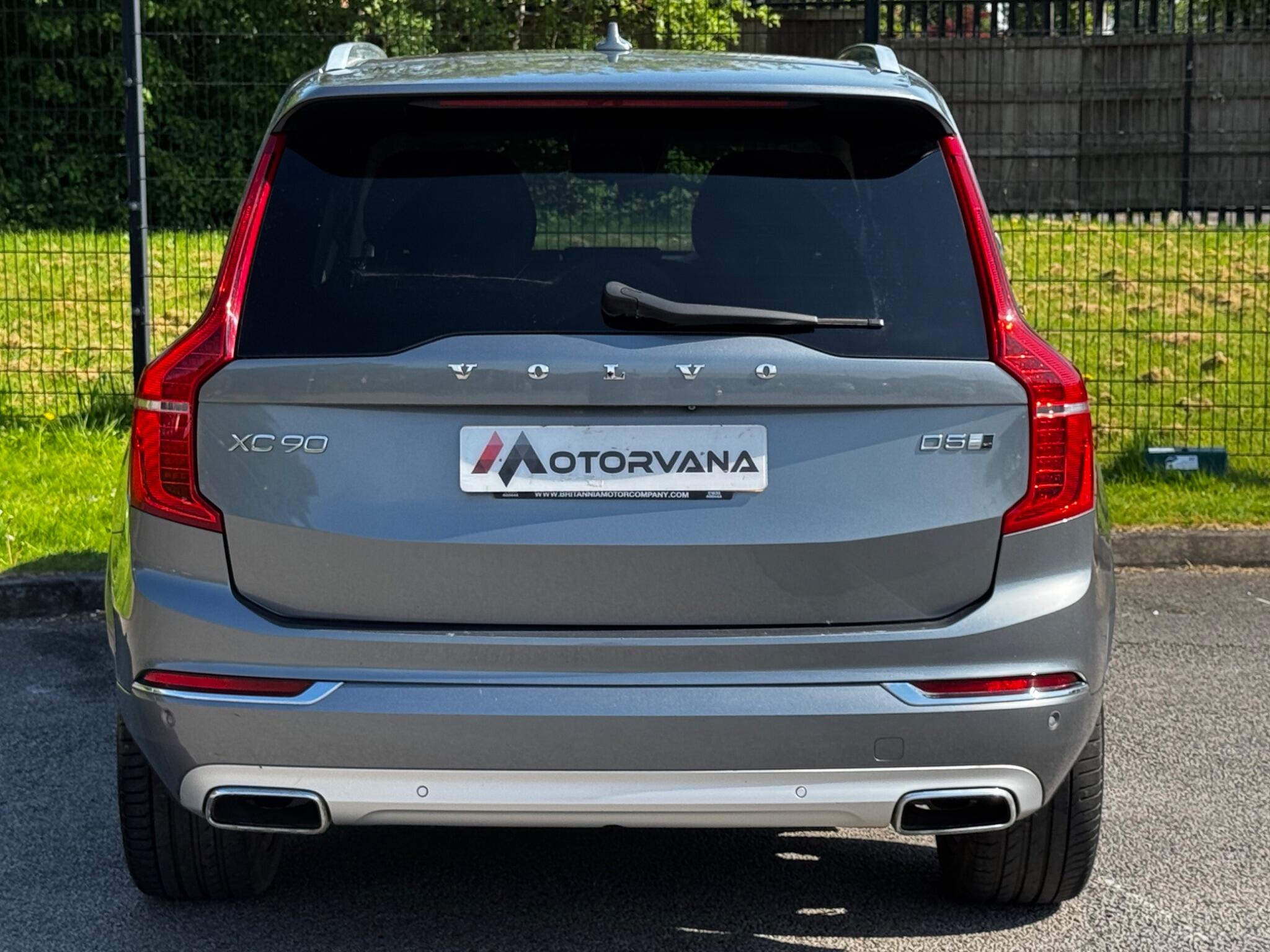 Volvo XC90 view 13