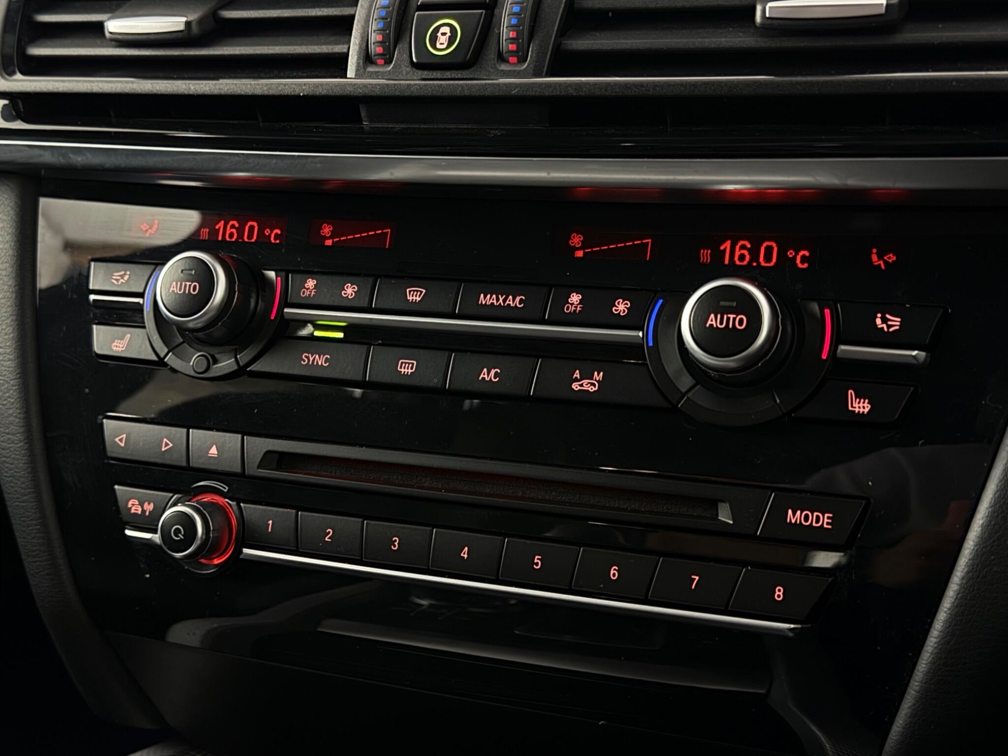 BMW X5 view 28