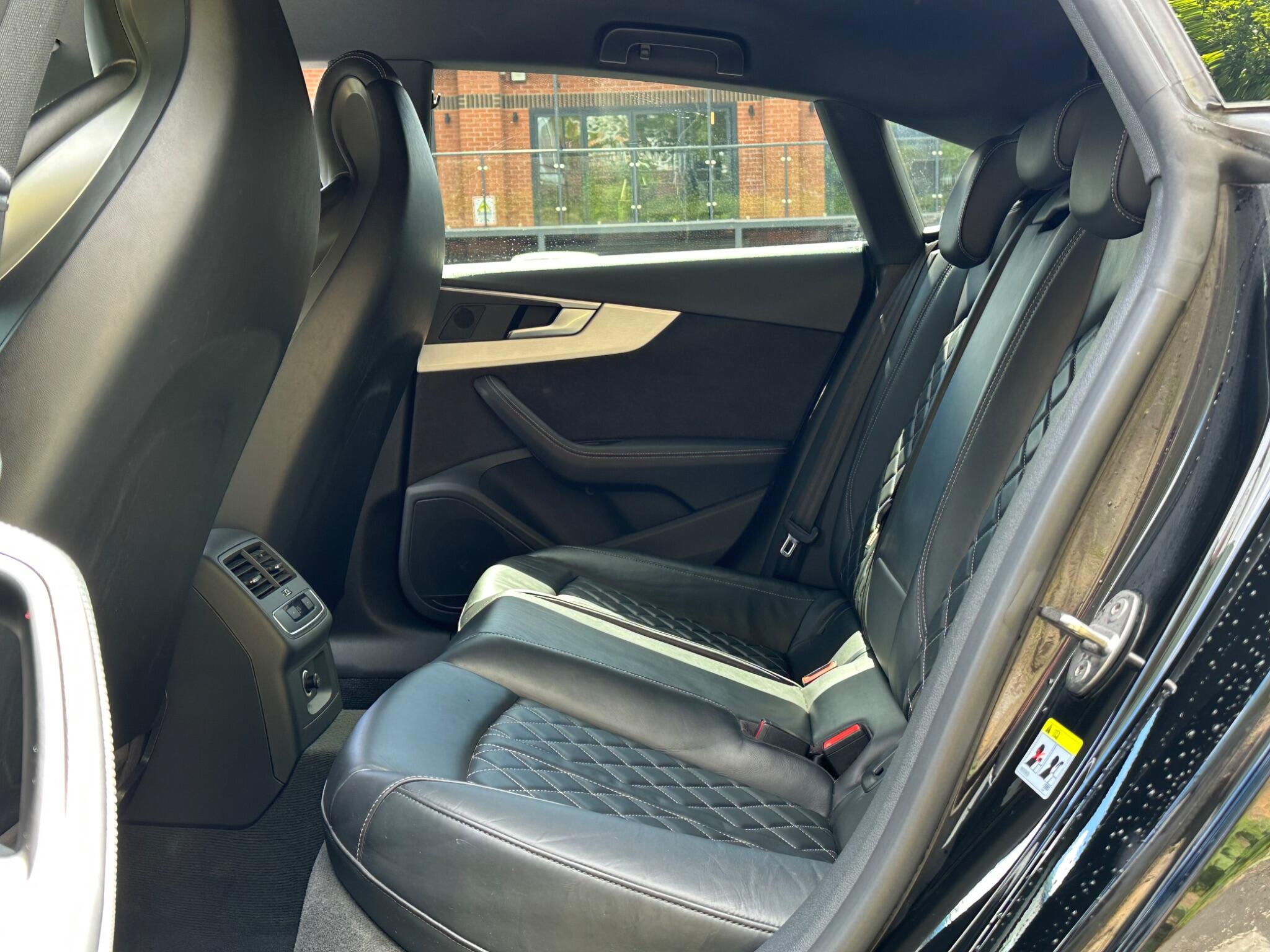 Audi S5 view 12