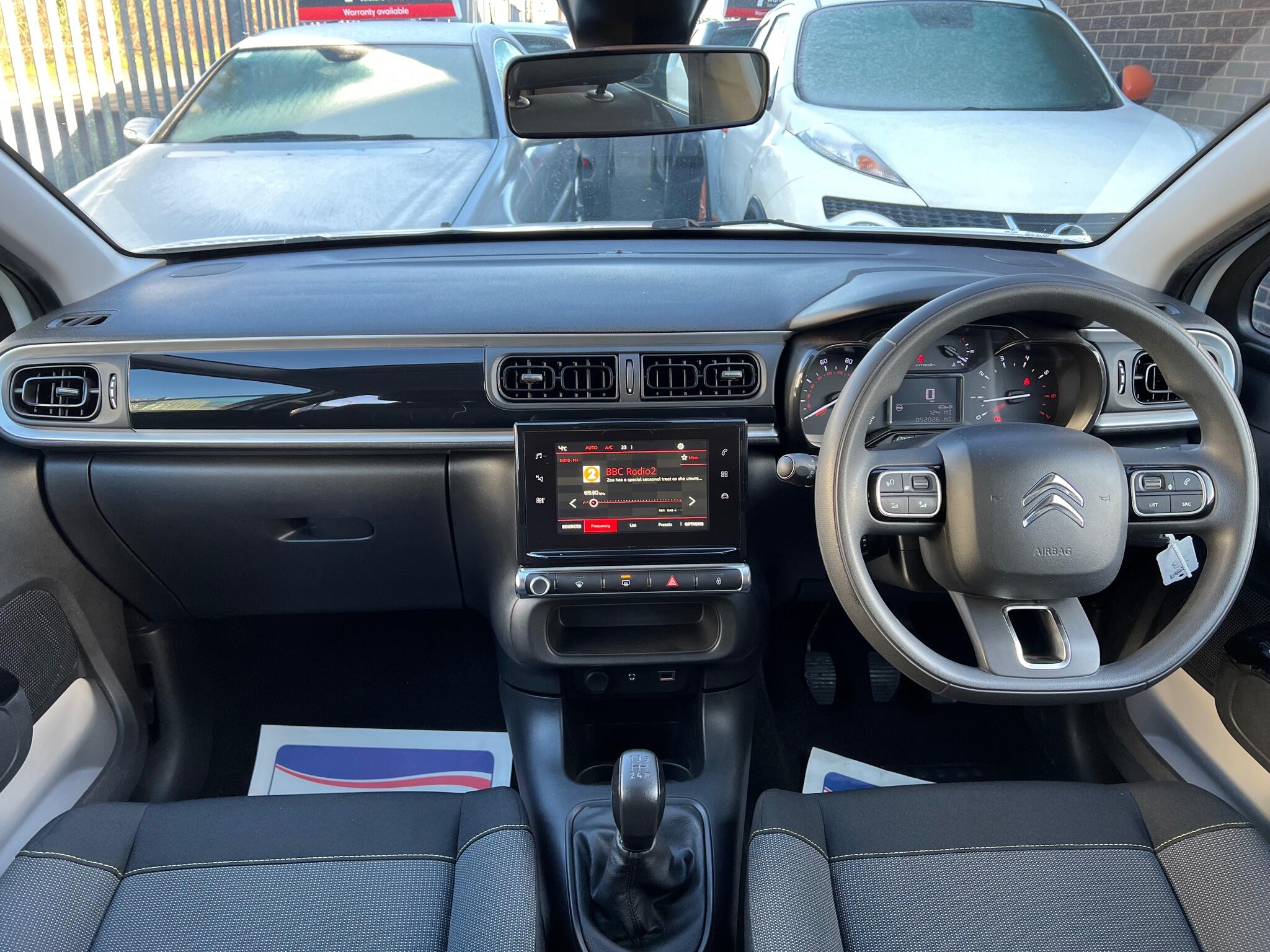 2017 Citroen C3 1.2 PureTech Feel Euro 6 5dr • 52,000 miles image 4