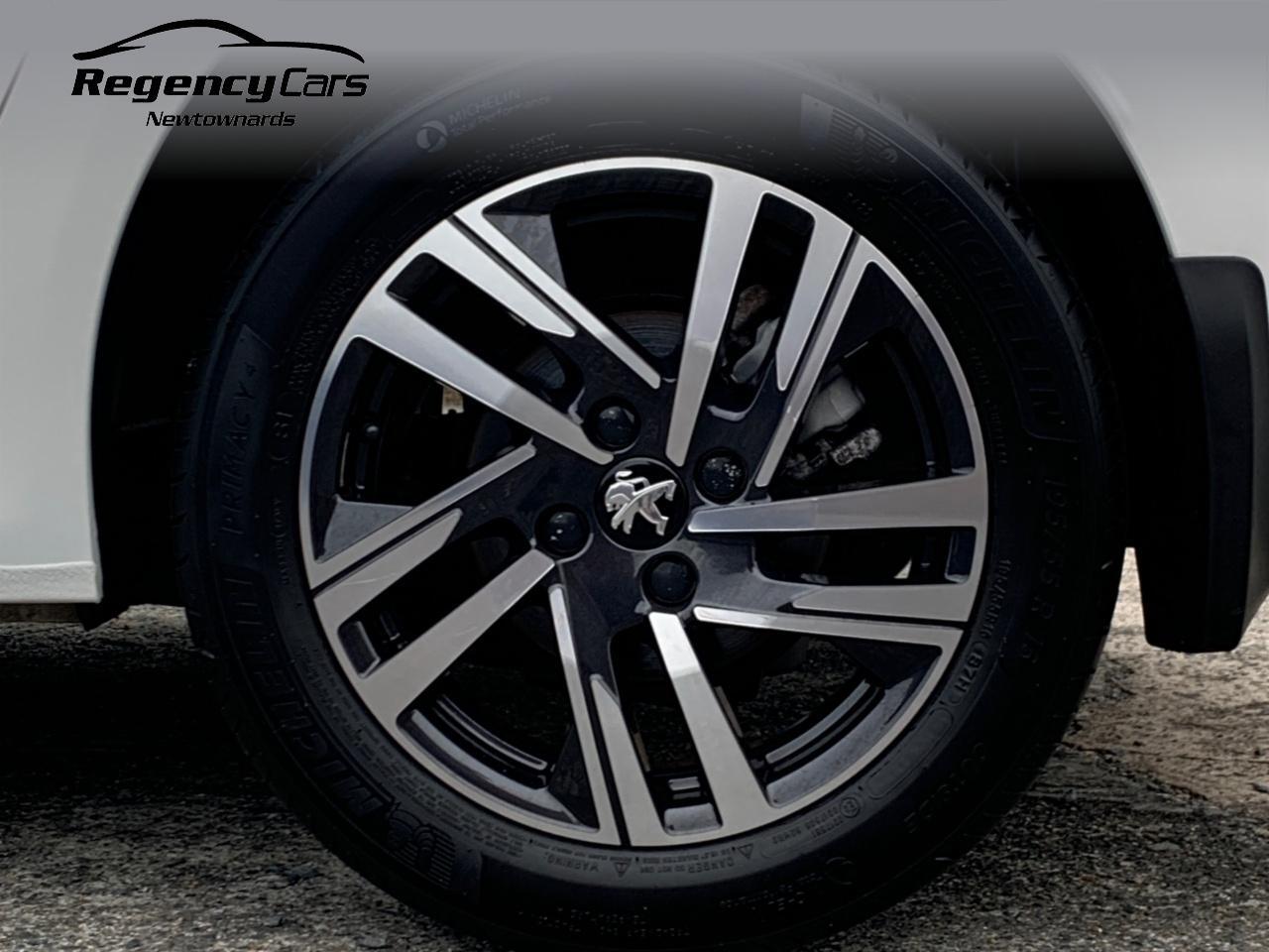 Peugeot 208 view 30