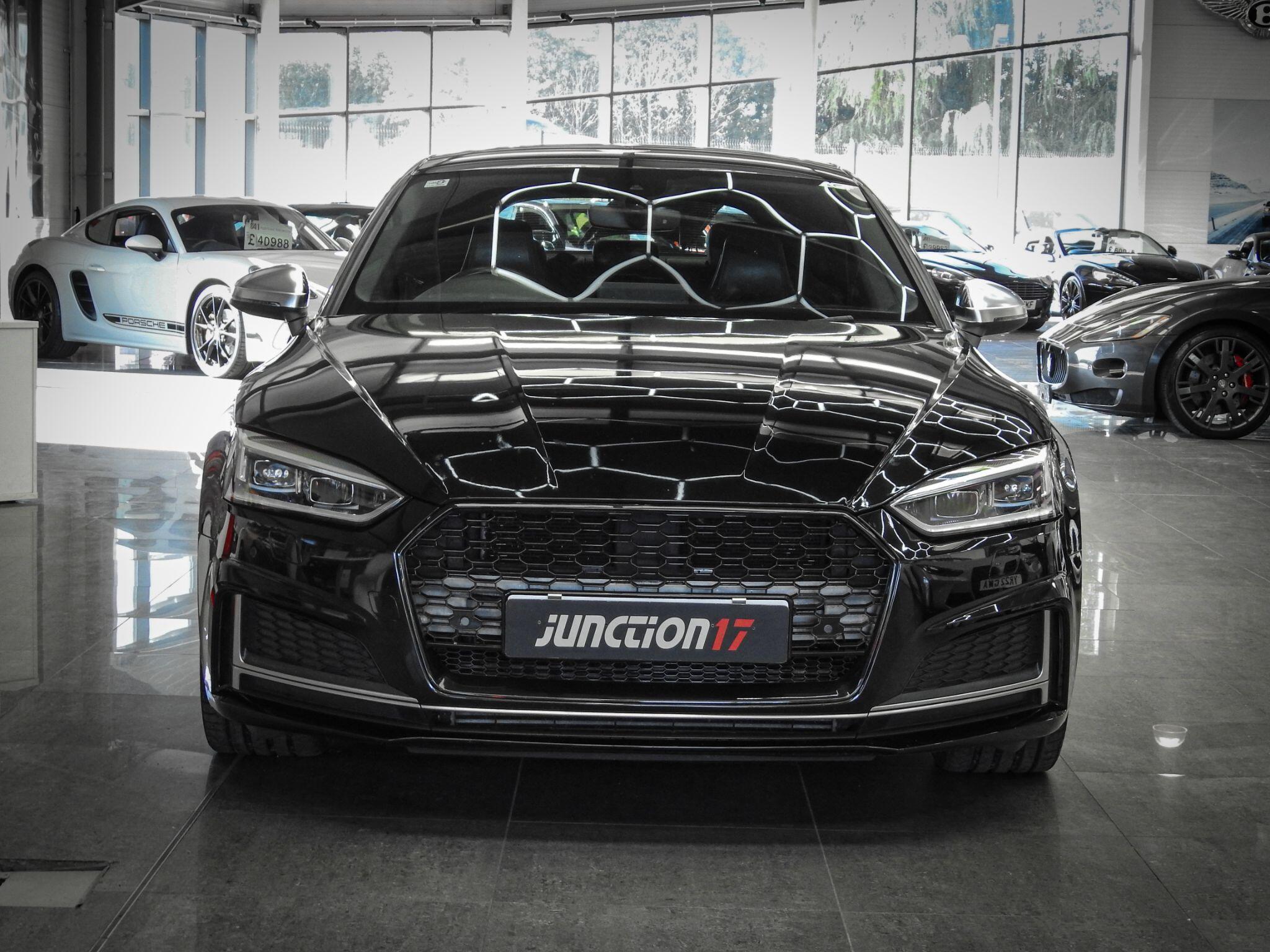 Audi S5 view 7