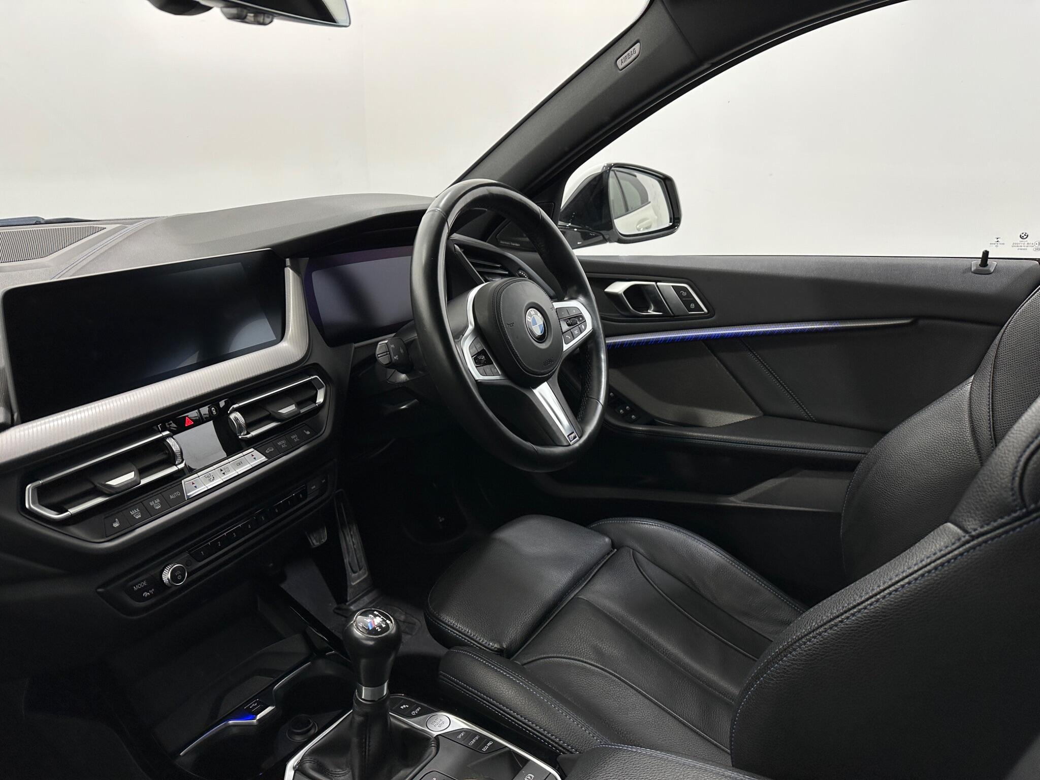 BMW 1 Series view 34