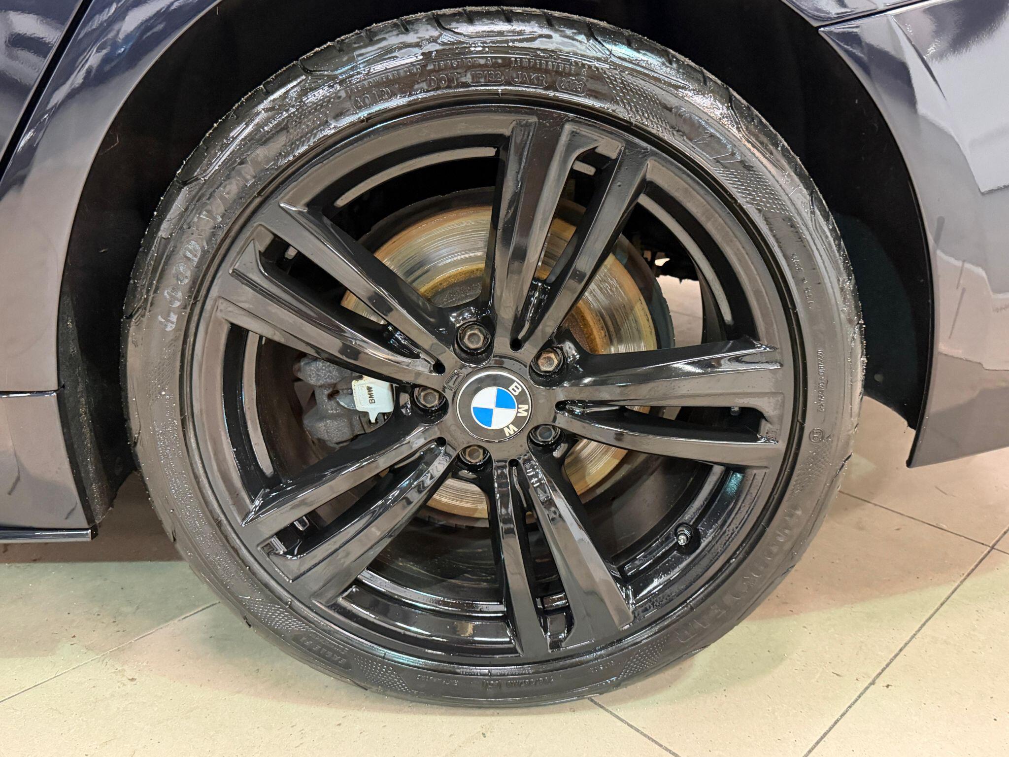 BMW 4 Series view 38
