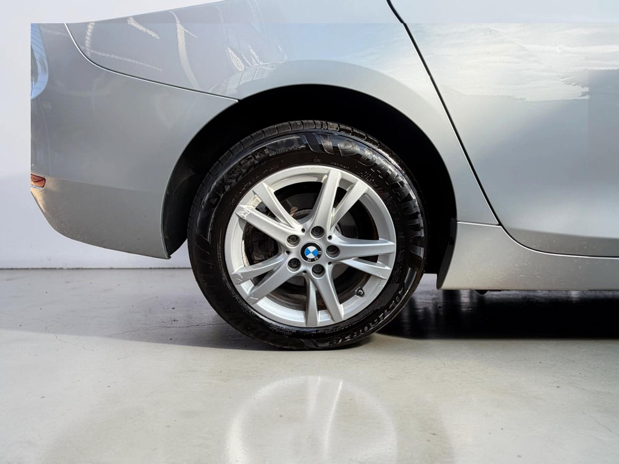 BMW 2 Series view 39