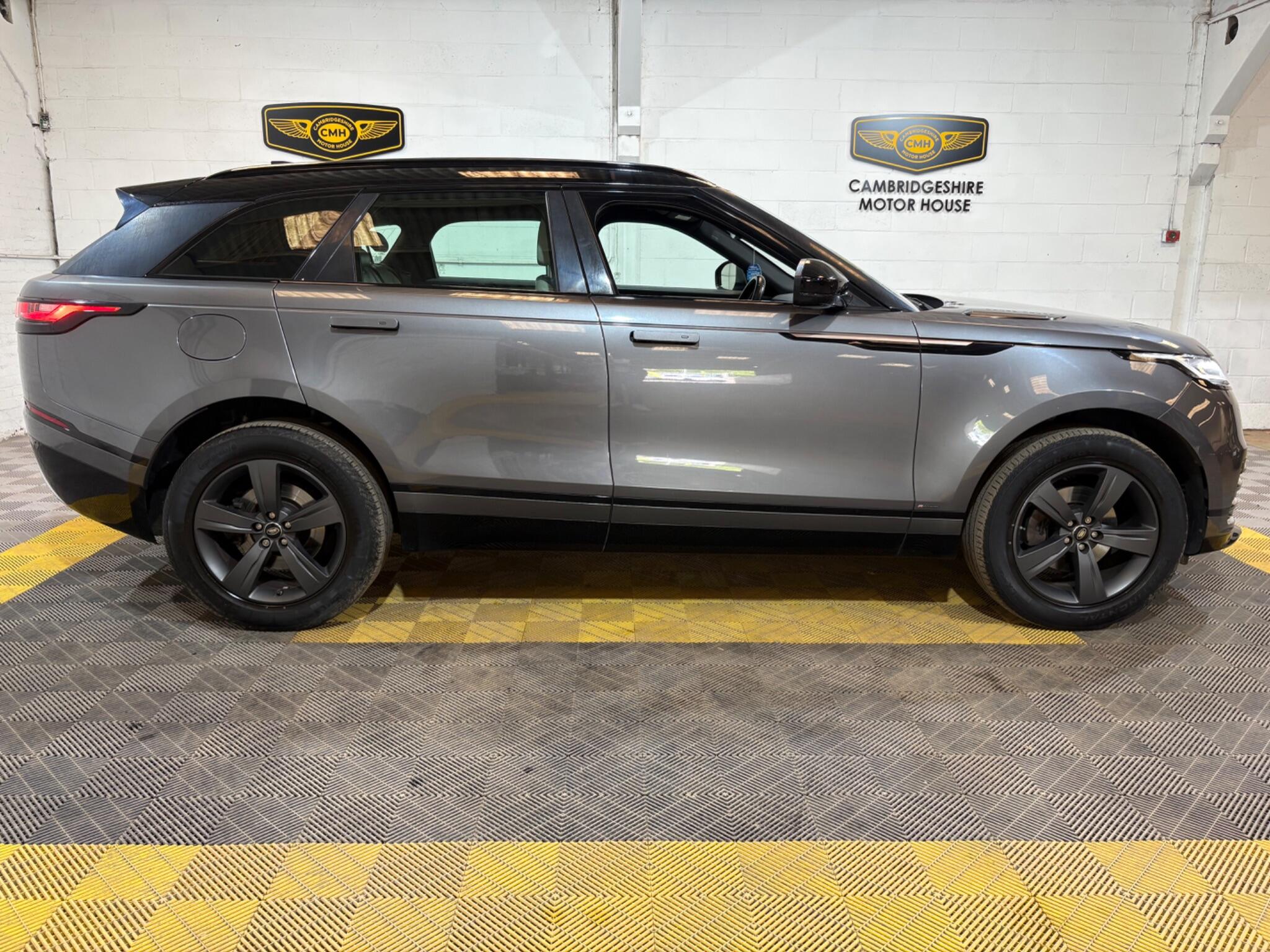 Land Rover Range Rover Velar view 23