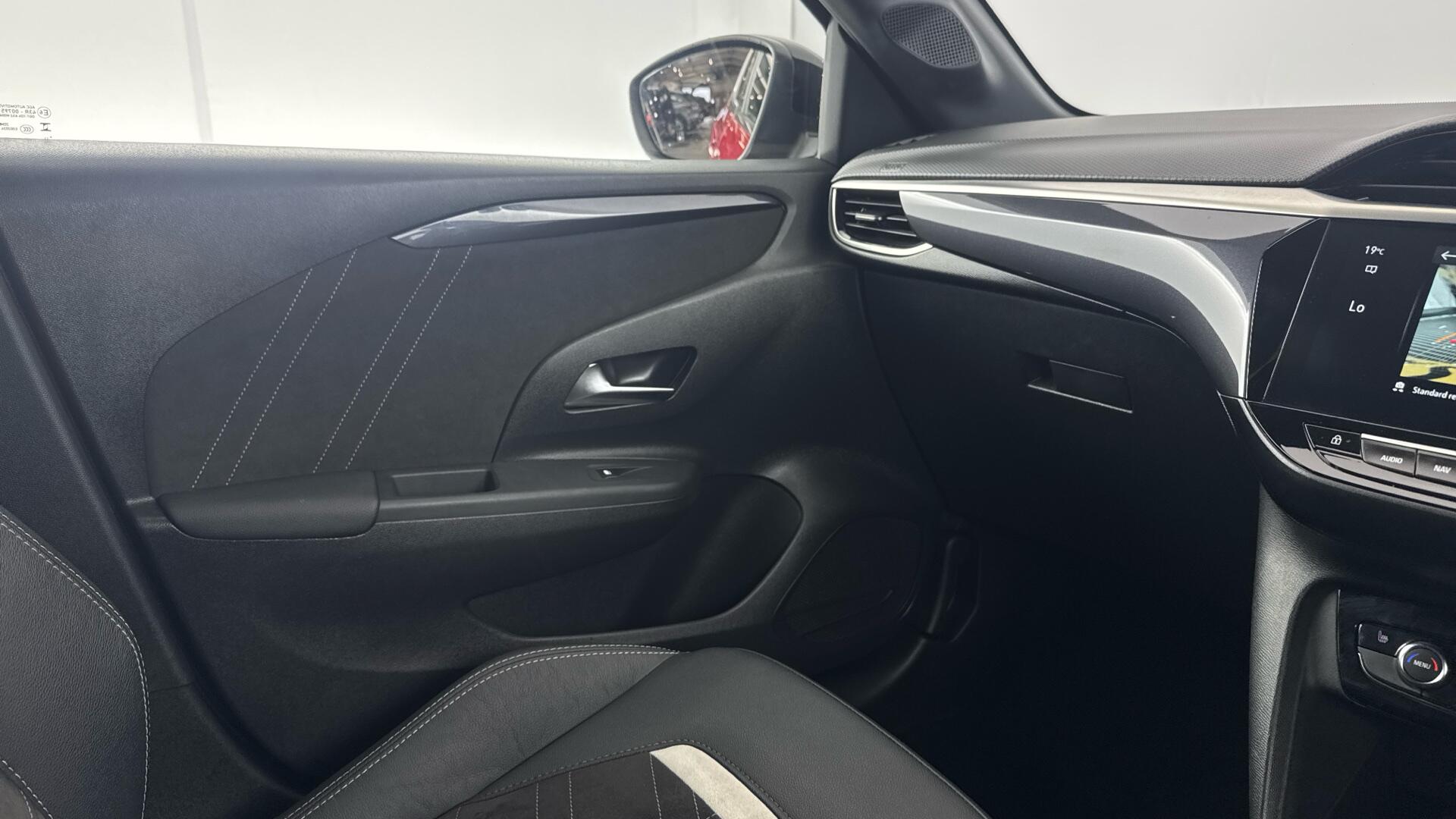 Vauxhall Corsa view 35