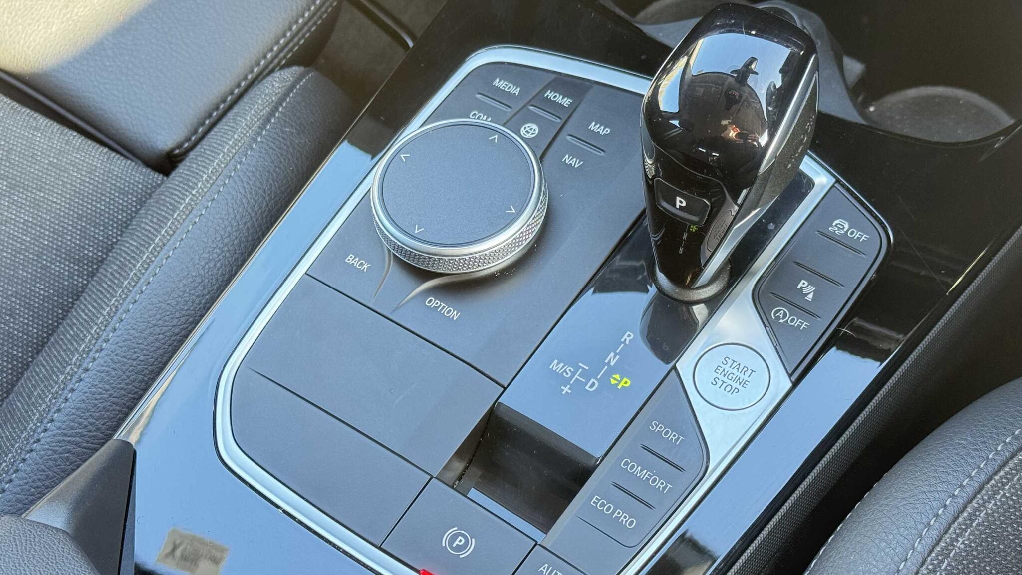 BMW 1 Series view 30