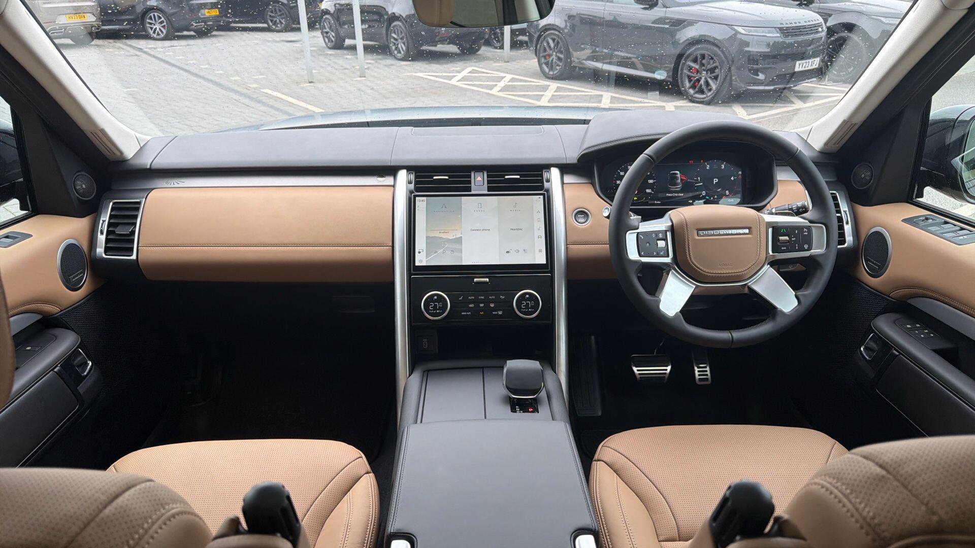 Land Rover Discovery view 41