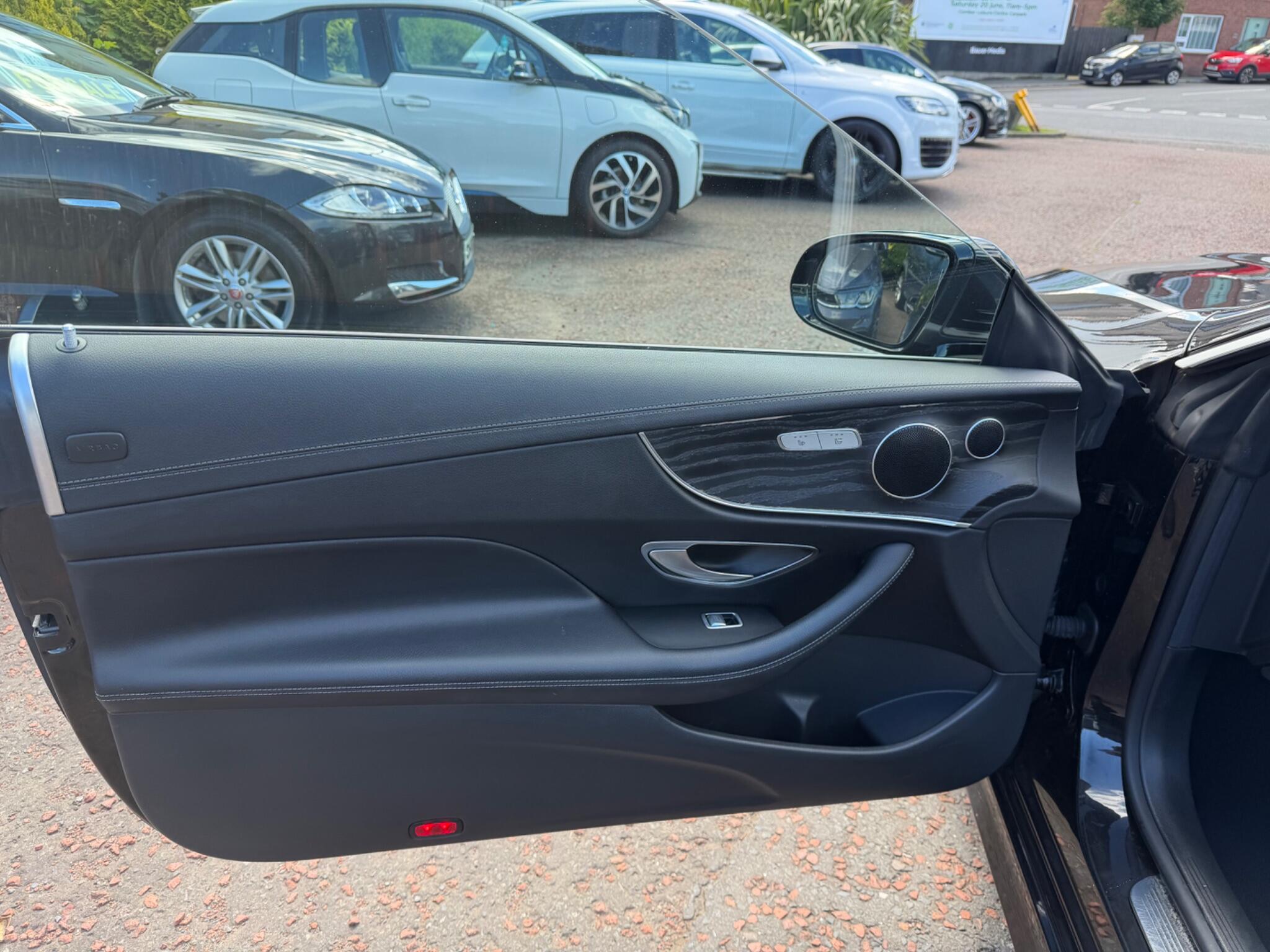Mercedes-Benz E Class view 13