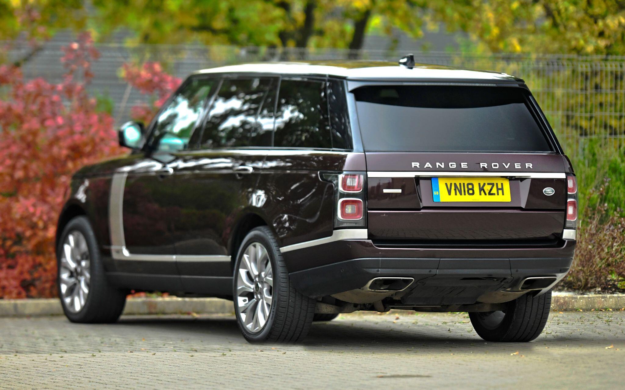 Land Rover Range Rover view 15