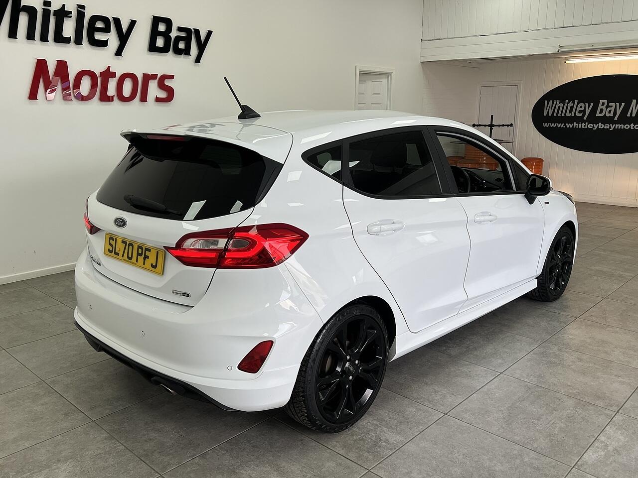 Ford Fiesta view 3