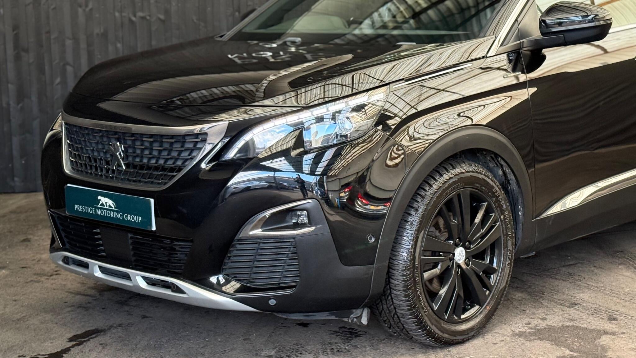 Peugeot 3008 view 8