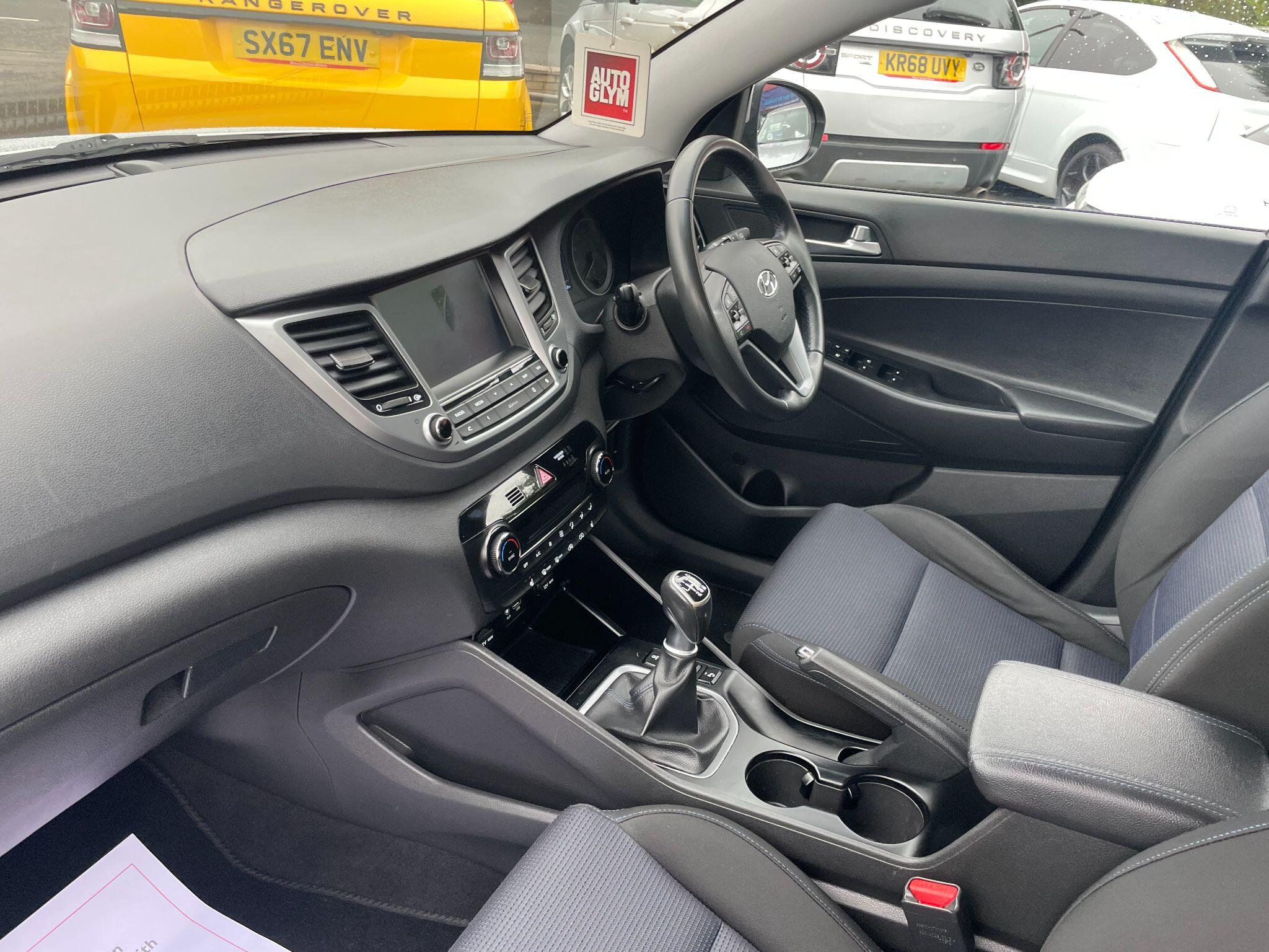 Hyundai Tucson view 28