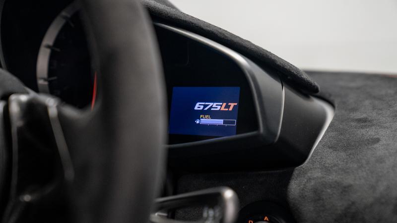 Mclaren 675LT view 39