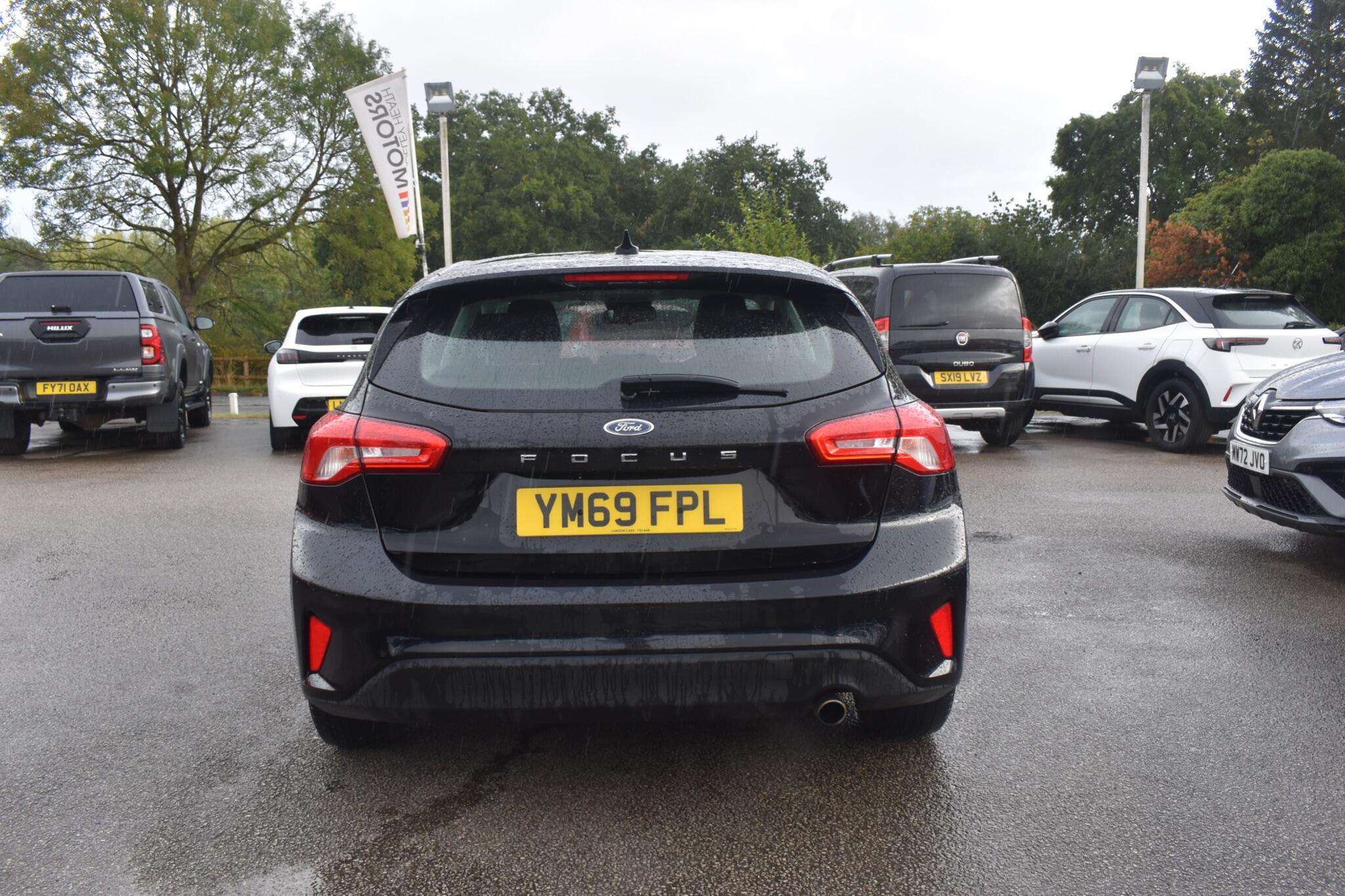 Focus - 1.5 EcoBlue Zetec Euro 6 (s/s) 5dr - Image 11