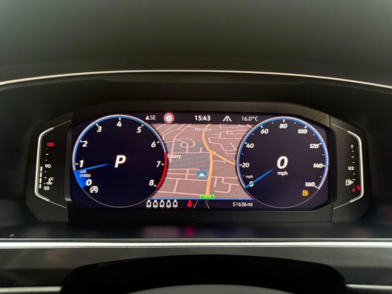 Volkswagen Tiguan Allspace view 15