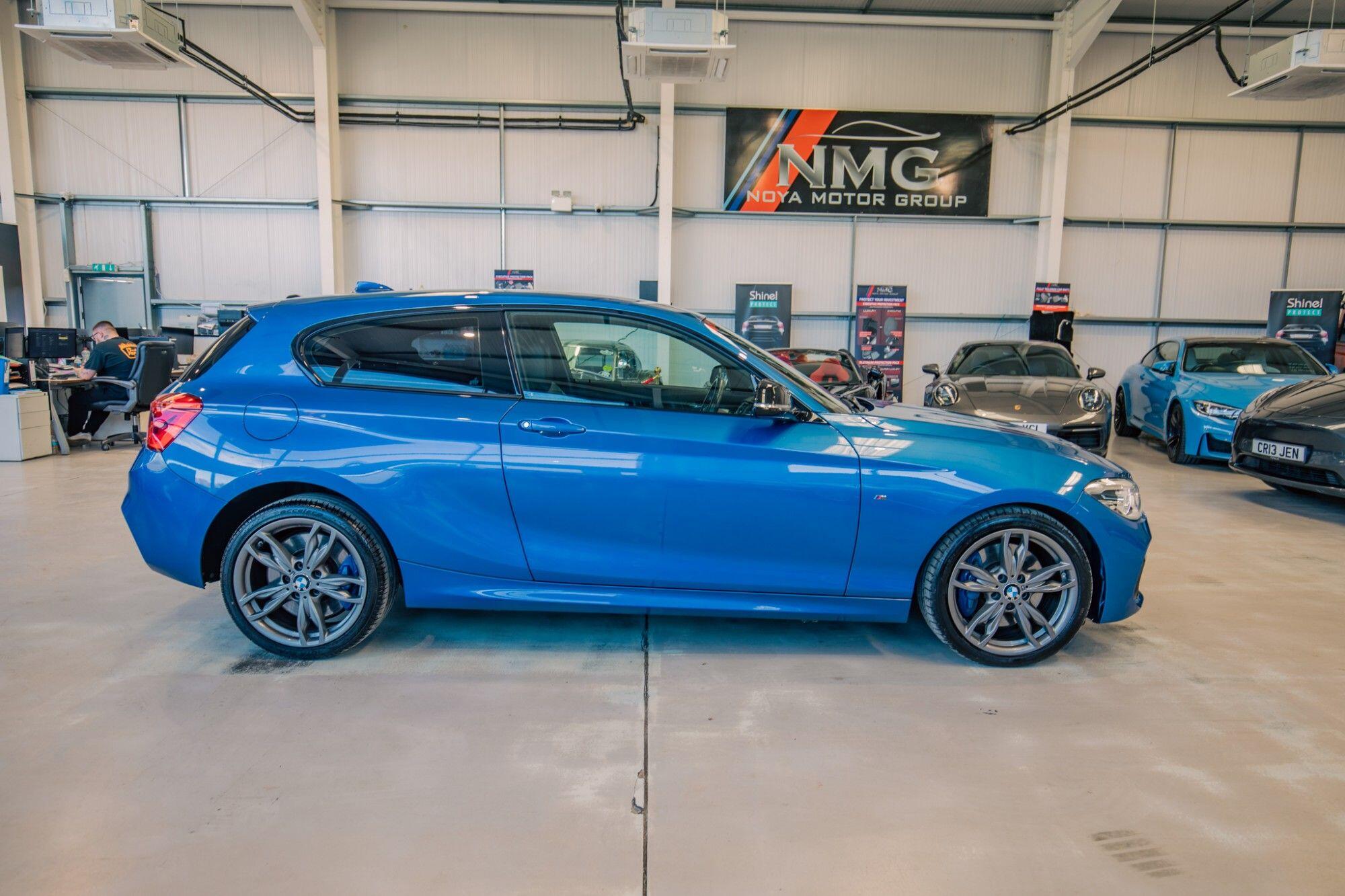 BMW 1 Series view 19