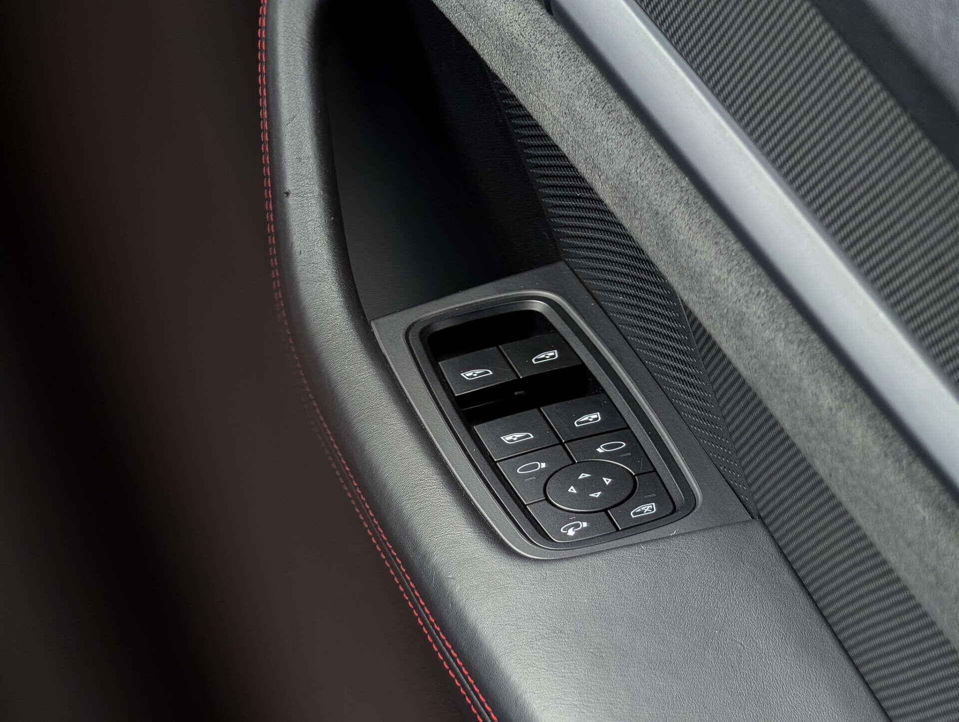 Porsche Taycan view 32