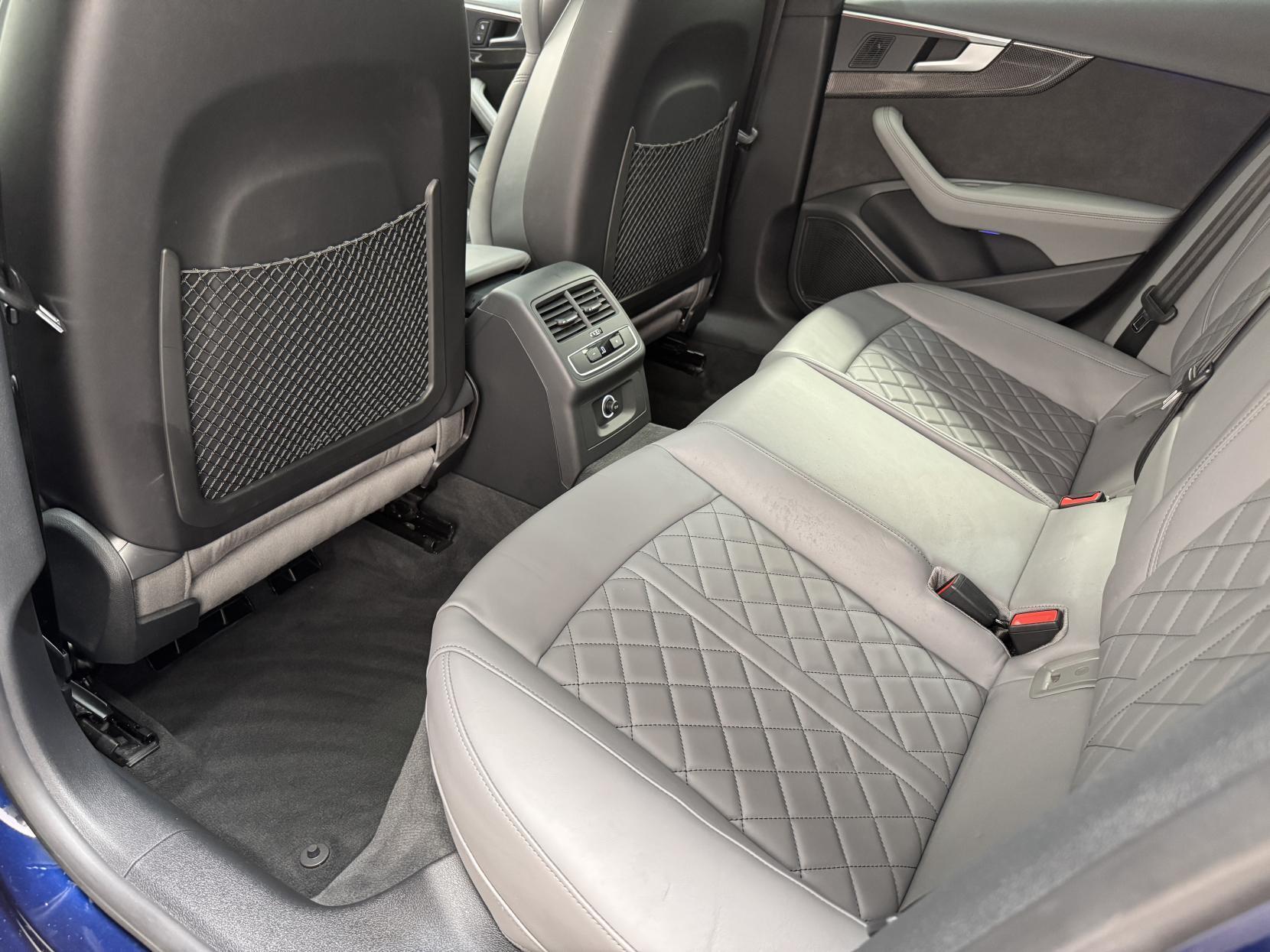 Audi S5 view 64